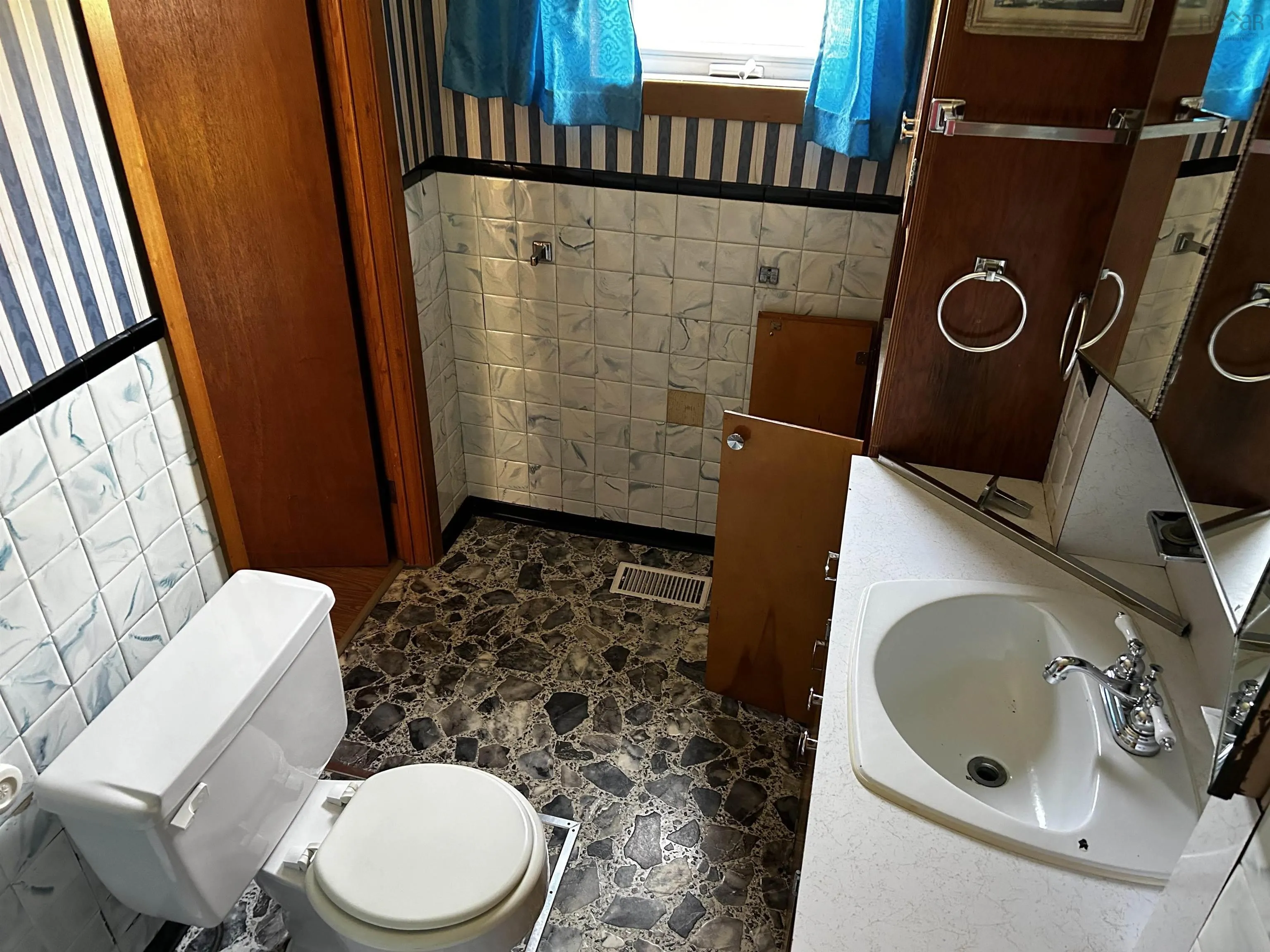 36 Lent Road, Weymouth North, NS B0W 3T0, 6 Bedrooms Bedrooms, ,1 BathroomBathrooms,Residential,For Sale,Lent,202519640