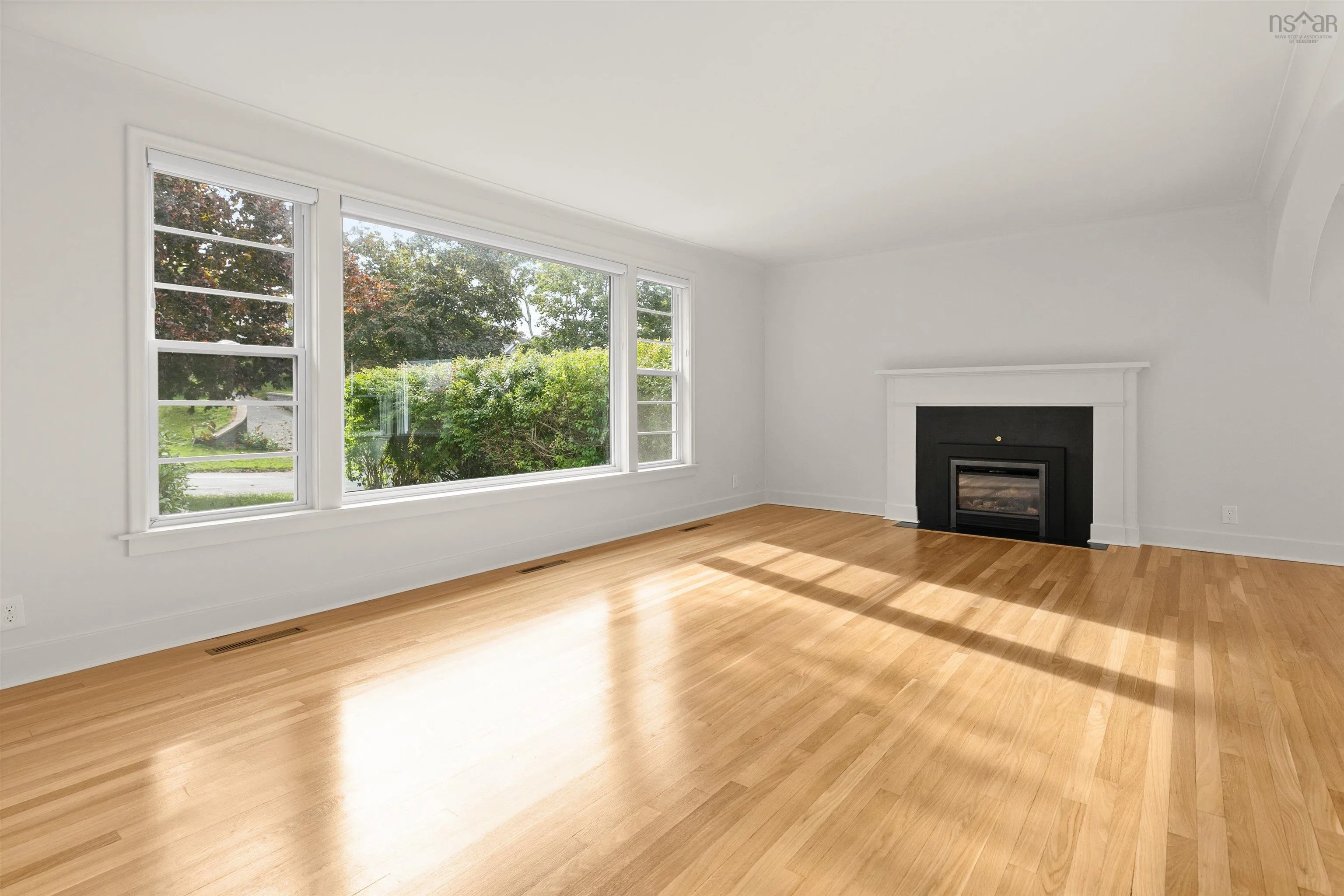 5845 Inglewood Drive, Halifax, NS B3H 1B2, 4 Bedrooms Bedrooms, ,3 BathroomsBathrooms,Residential,For Sale,Inglewood,202525667