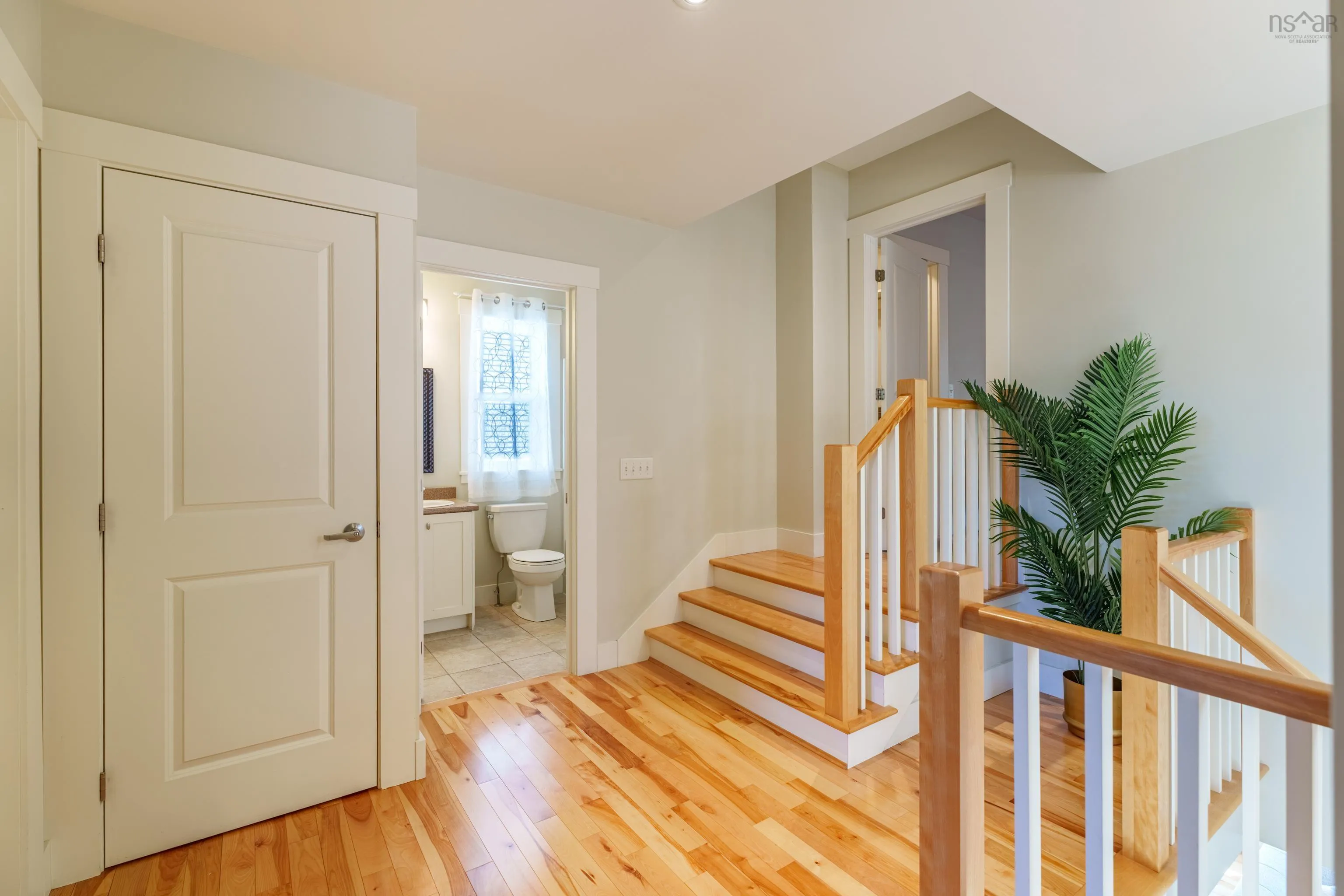 208 Capstone Crescent, Bedford, NS B4B 0J6, 4 Bedrooms Bedrooms, ,4 BathroomsBathrooms,Residential,For Sale,Capstone Crescent,202521038