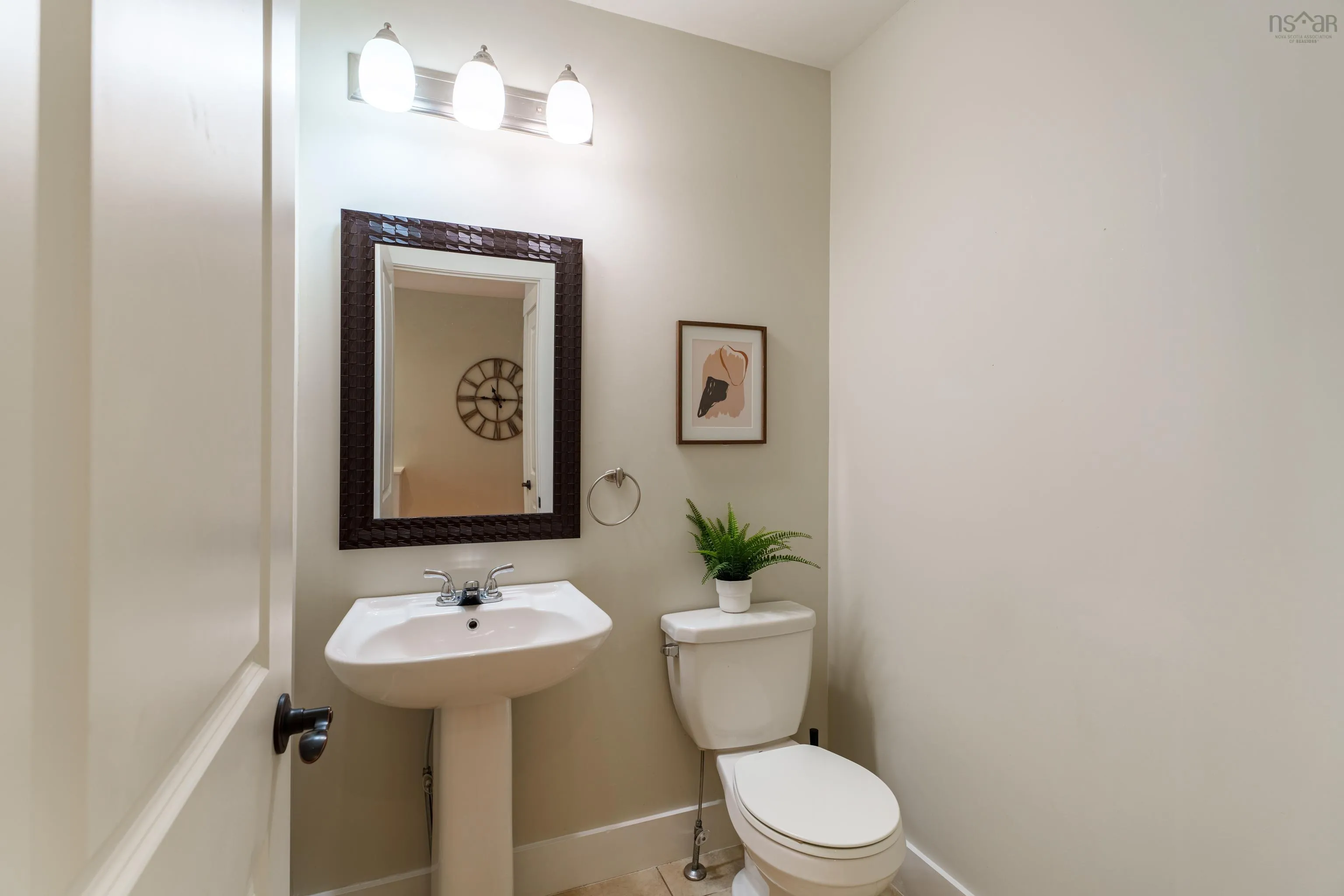 208 Capstone Crescent, Bedford, NS B4B 0J6, 4 Bedrooms Bedrooms, ,4 BathroomsBathrooms,Residential,For Sale,Capstone Crescent,202521038
