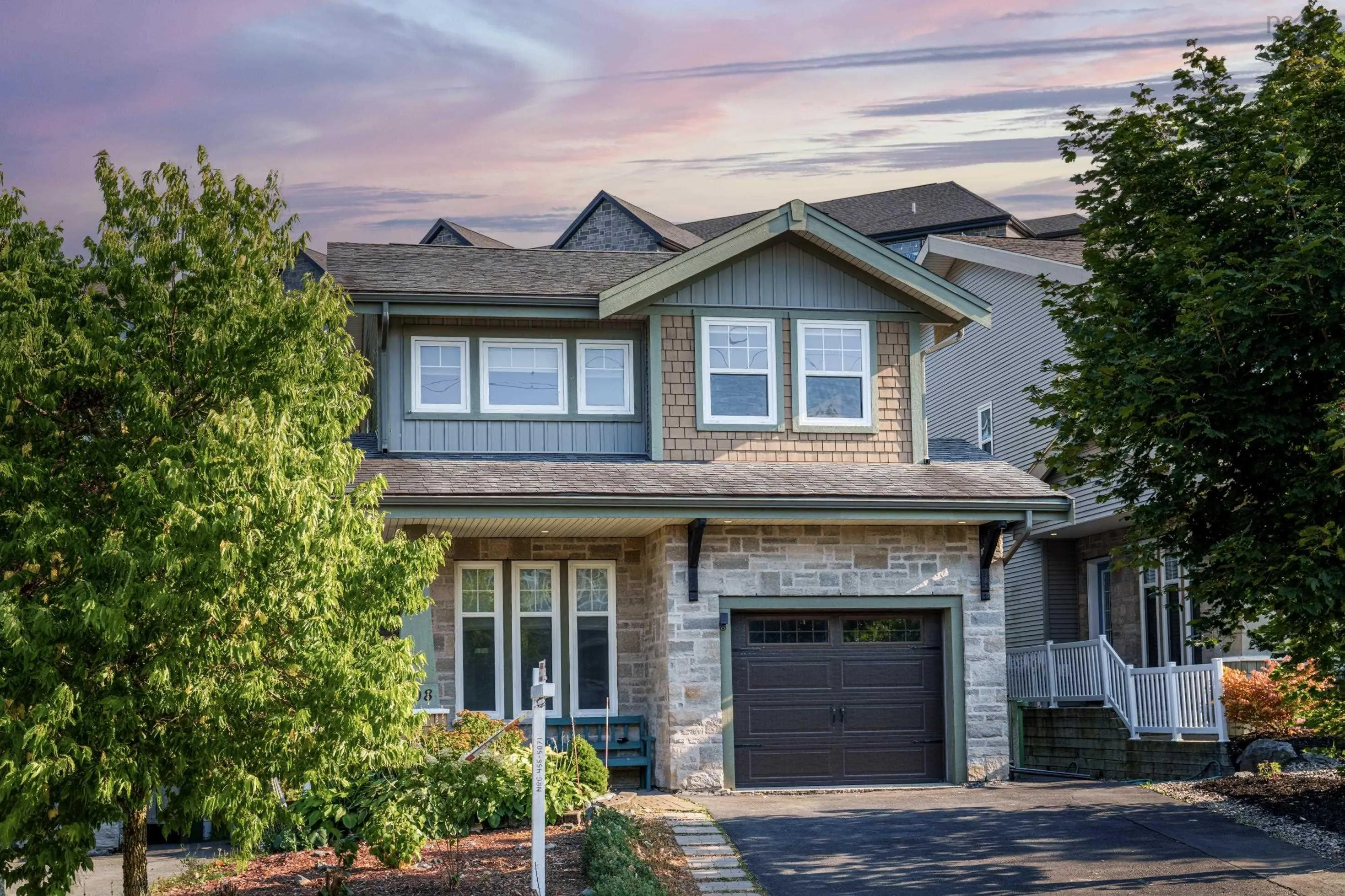 208 Capstone Crescent, Bedford, NS B4B 0J6, 4 Bedrooms Bedrooms, ,4 BathroomsBathrooms,Residential,For Sale,Capstone Crescent,202521038
