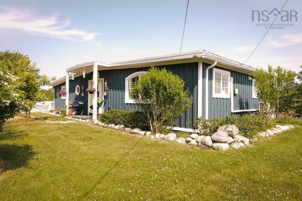 129 Crandall Road, Martins Point, NS B0J 2E0, 2 Bedrooms Bedrooms, ,1 BathroomBathrooms,Residential,For Sale,Crandall,202514374