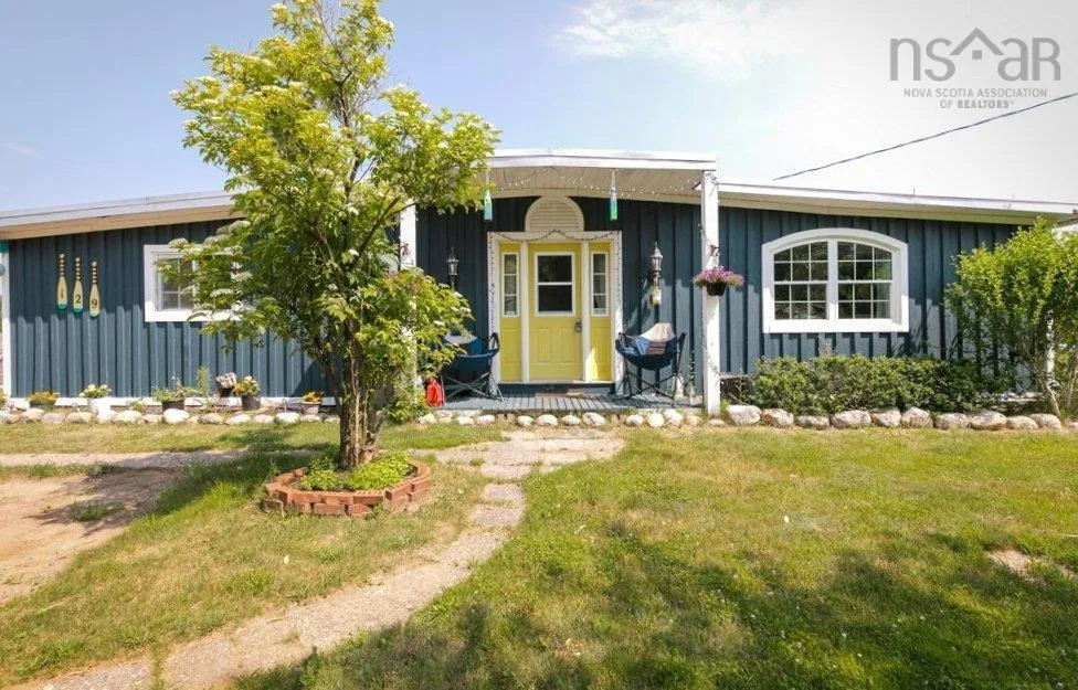 129 Crandall Road, Martins Point, NS B0J 2E0, 2 Bedrooms Bedrooms, ,1 BathroomBathrooms,Residential,For Sale,Crandall,202514374