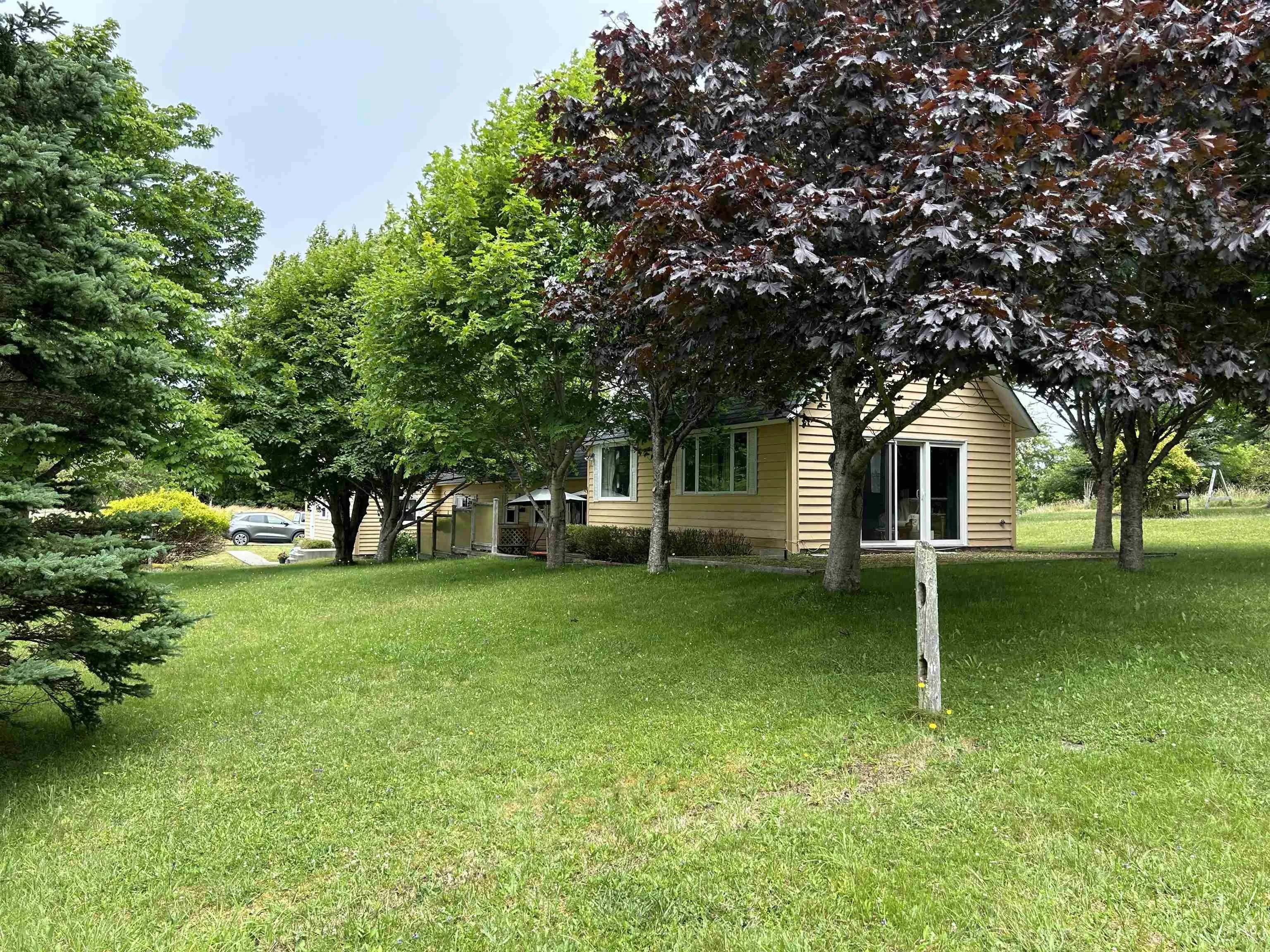 142 Bay Side Drive, Brass Hill Ns B0w 1e0, 5 Bedrooms Bedrooms, ,2 BathroomsBathrooms,Residential,For Sale,Bay Side,202426759