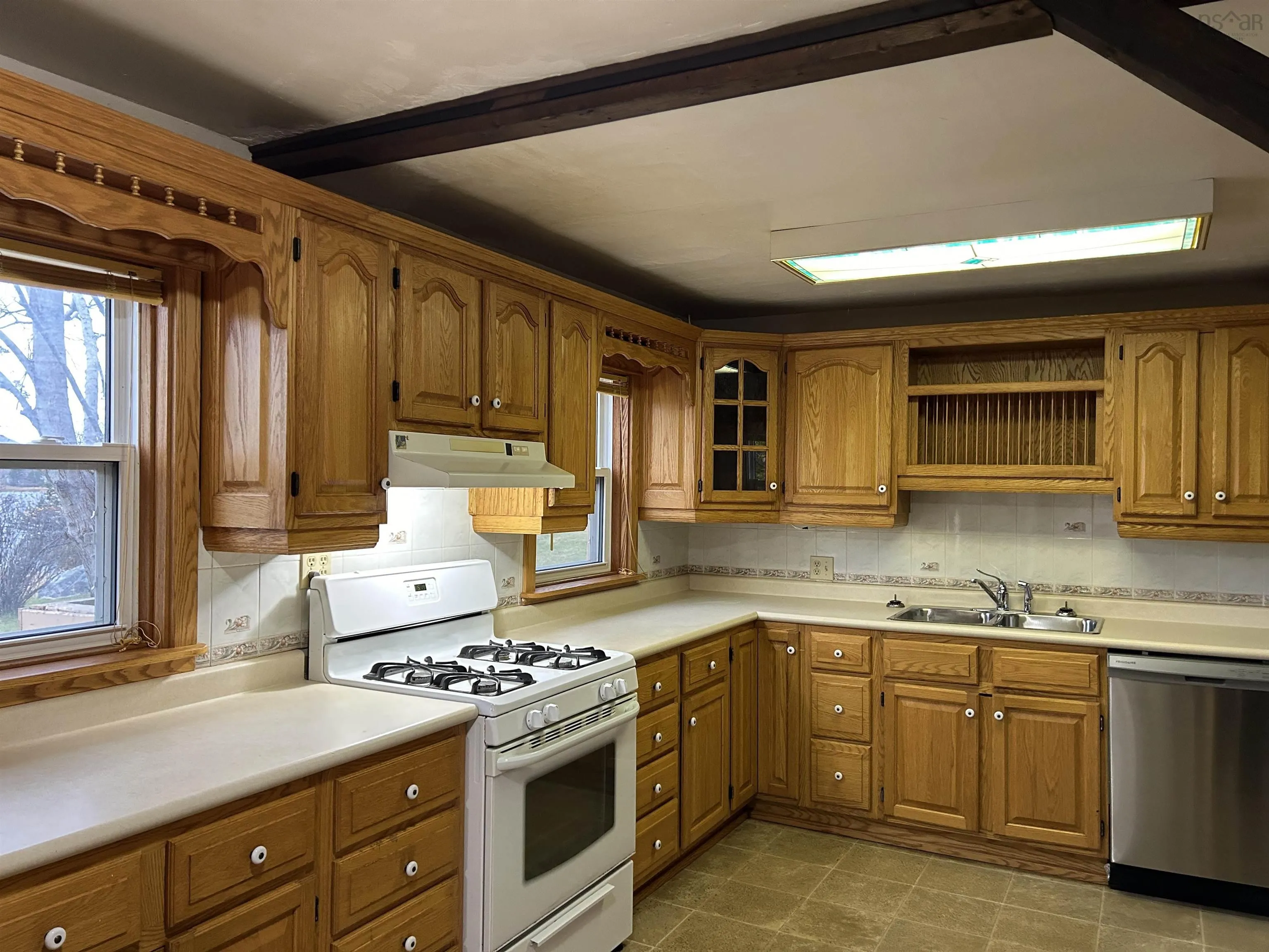 142 Bay Side Drive, Brass Hill Ns B0w 1e0, 5 Bedrooms Bedrooms, ,2 BathroomsBathrooms,Residential,For Sale,Bay Side,202426759