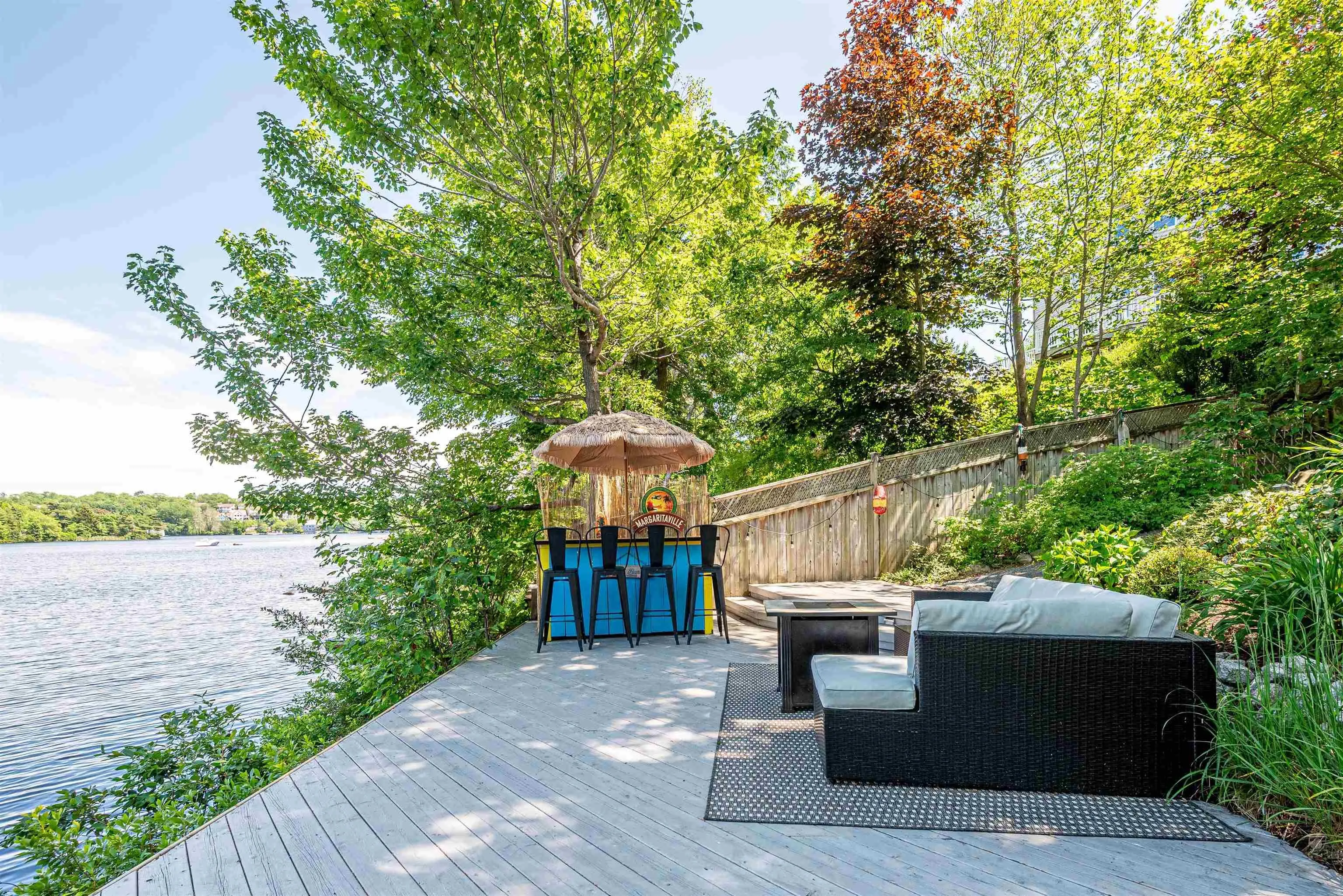 73 Lakeshore Park Terrace, Dartmouth, NS B3A 4Z4, 4 Bedrooms Bedrooms, ,4 BathroomsBathrooms,Residential,For Sale,Lakeshore Park,202516882