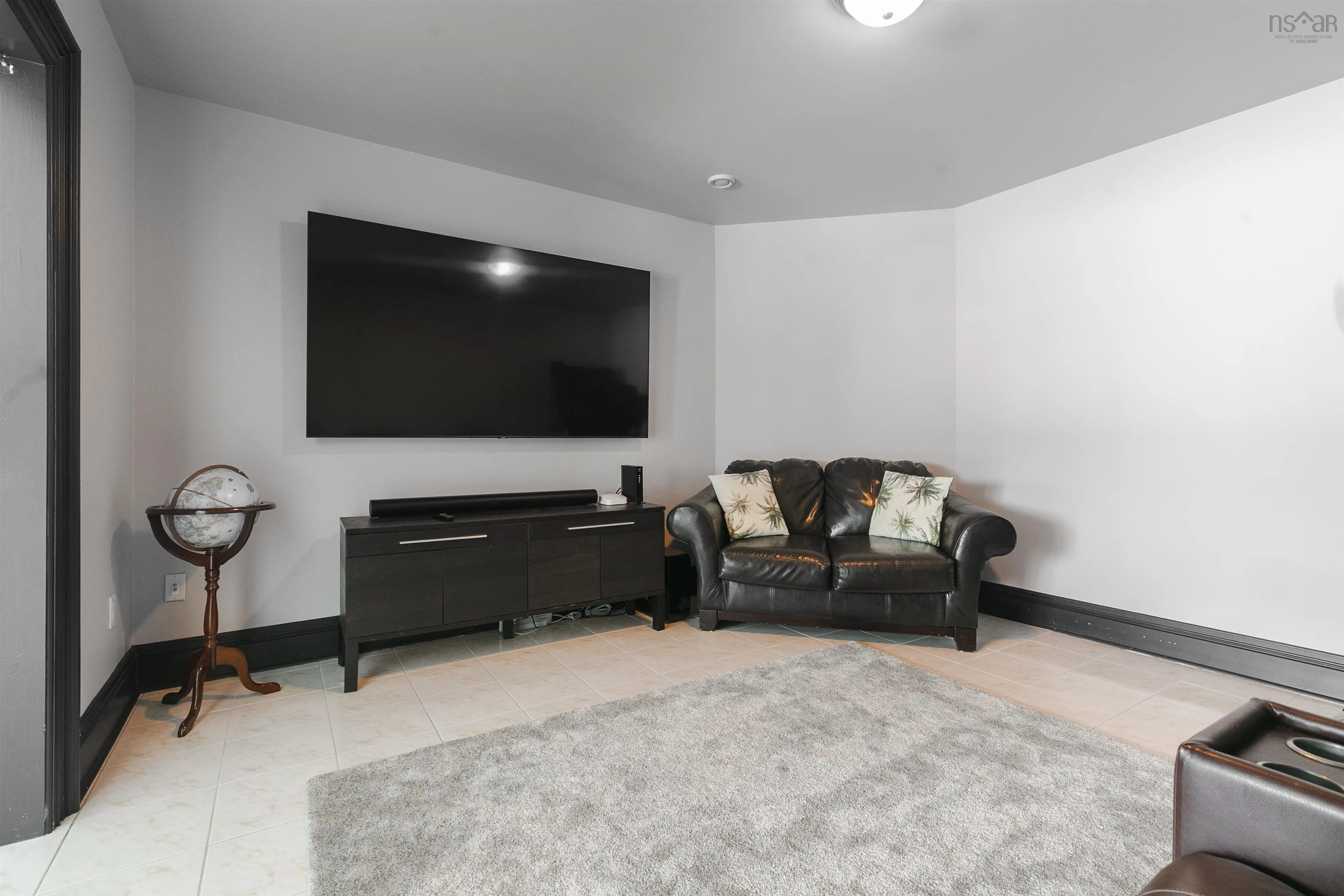 73 Lakeshore Park Terrace, Dartmouth, NS B3A 4Z4, 4 Bedrooms Bedrooms, ,4 BathroomsBathrooms,Residential,For Sale,Lakeshore Park,202516882