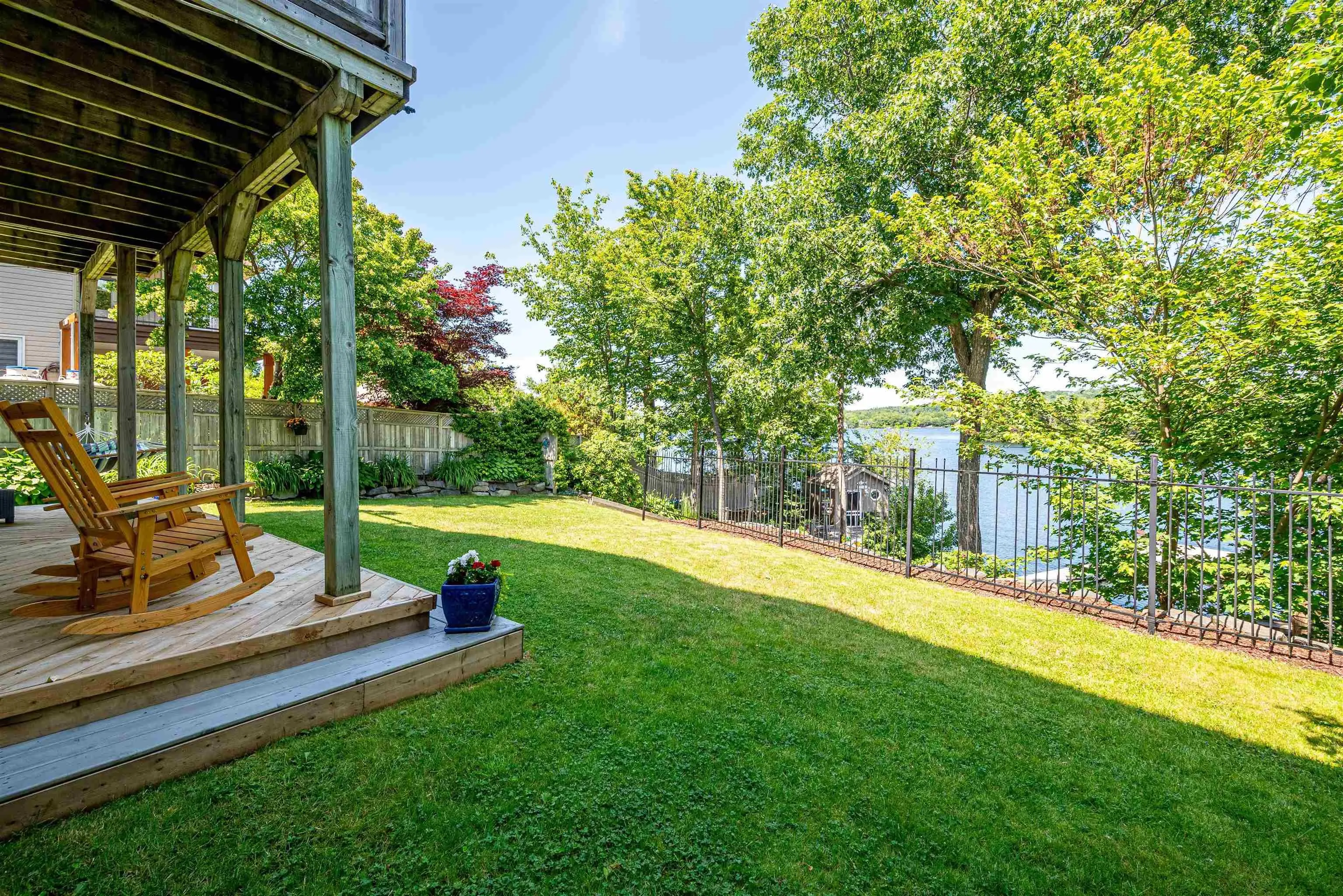 73 Lakeshore Park Terrace, Dartmouth, NS B3A 4Z4, 4 Bedrooms Bedrooms, ,4 BathroomsBathrooms,Residential,For Sale,Lakeshore Park,202516882
