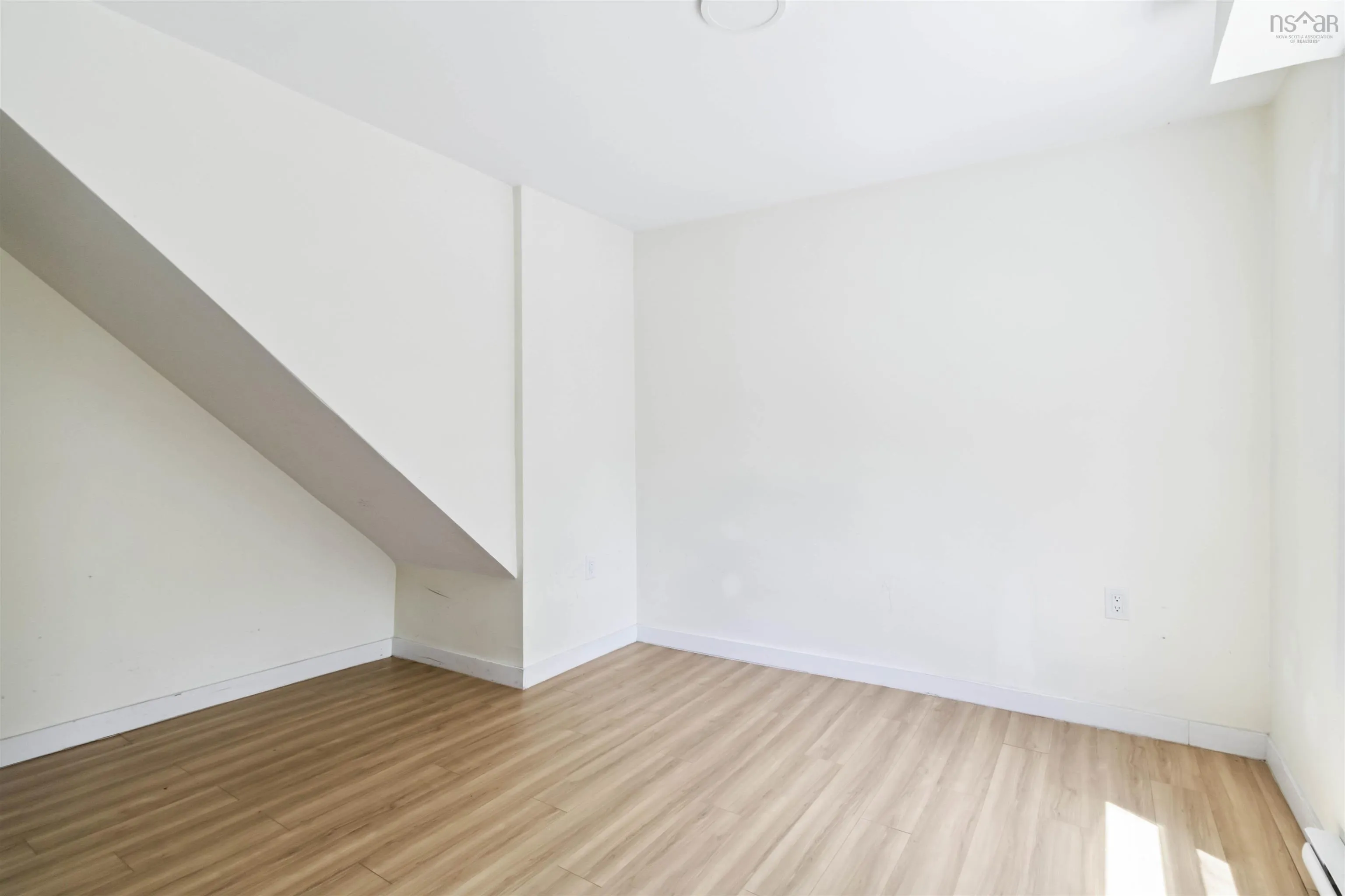 2097 2099 2099a Oxford Street, Halifax, NS B3L 2T3, 10 Bedrooms Bedrooms, ,Residential Income,For Sale,Oxford,202524475