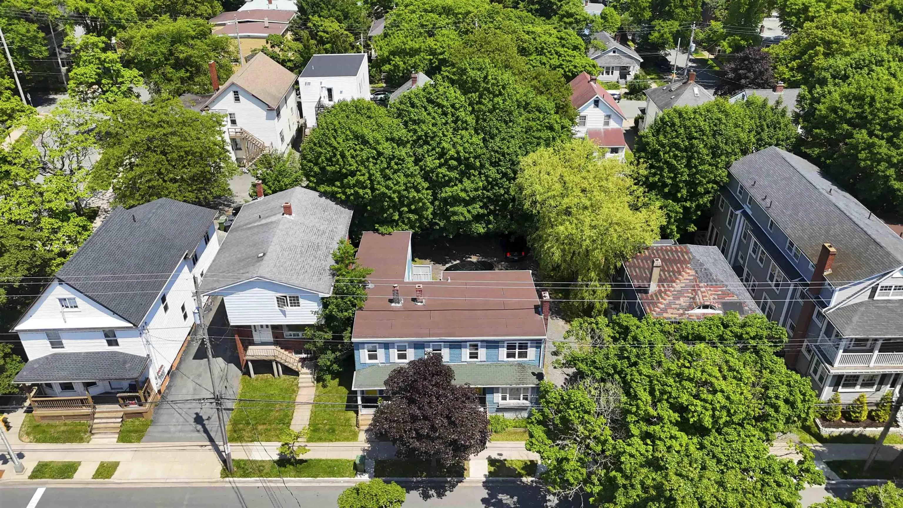 2097 2099 2099a Oxford Street, Halifax, NS B3L 2T3, 10 Bedrooms Bedrooms, ,Residential Income,For Sale,Oxford,202524475