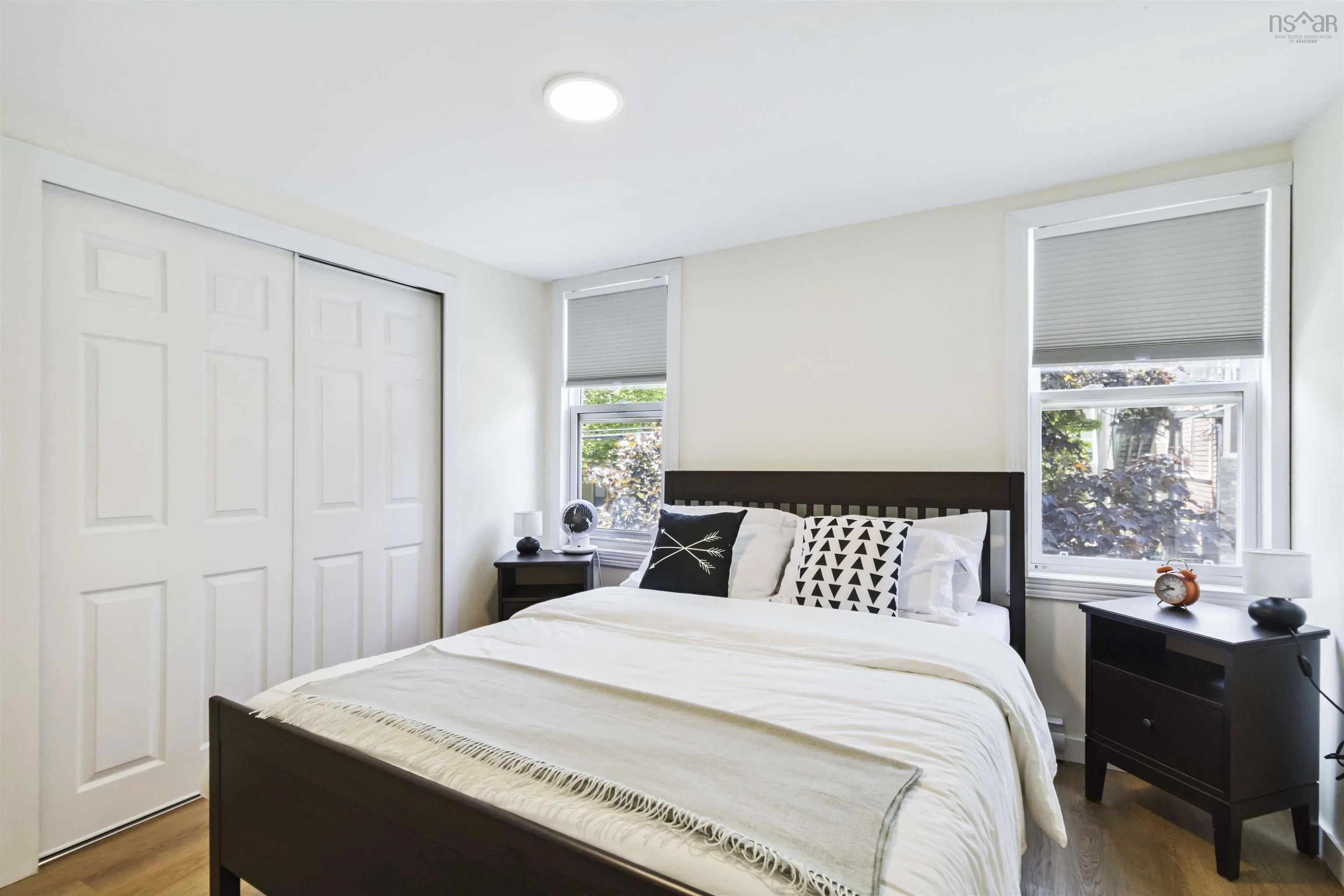 2097 2099 2099a Oxford Street, Halifax, NS B3L 2T3, 10 Bedrooms Bedrooms, ,Residential Income,For Sale,Oxford,202524475