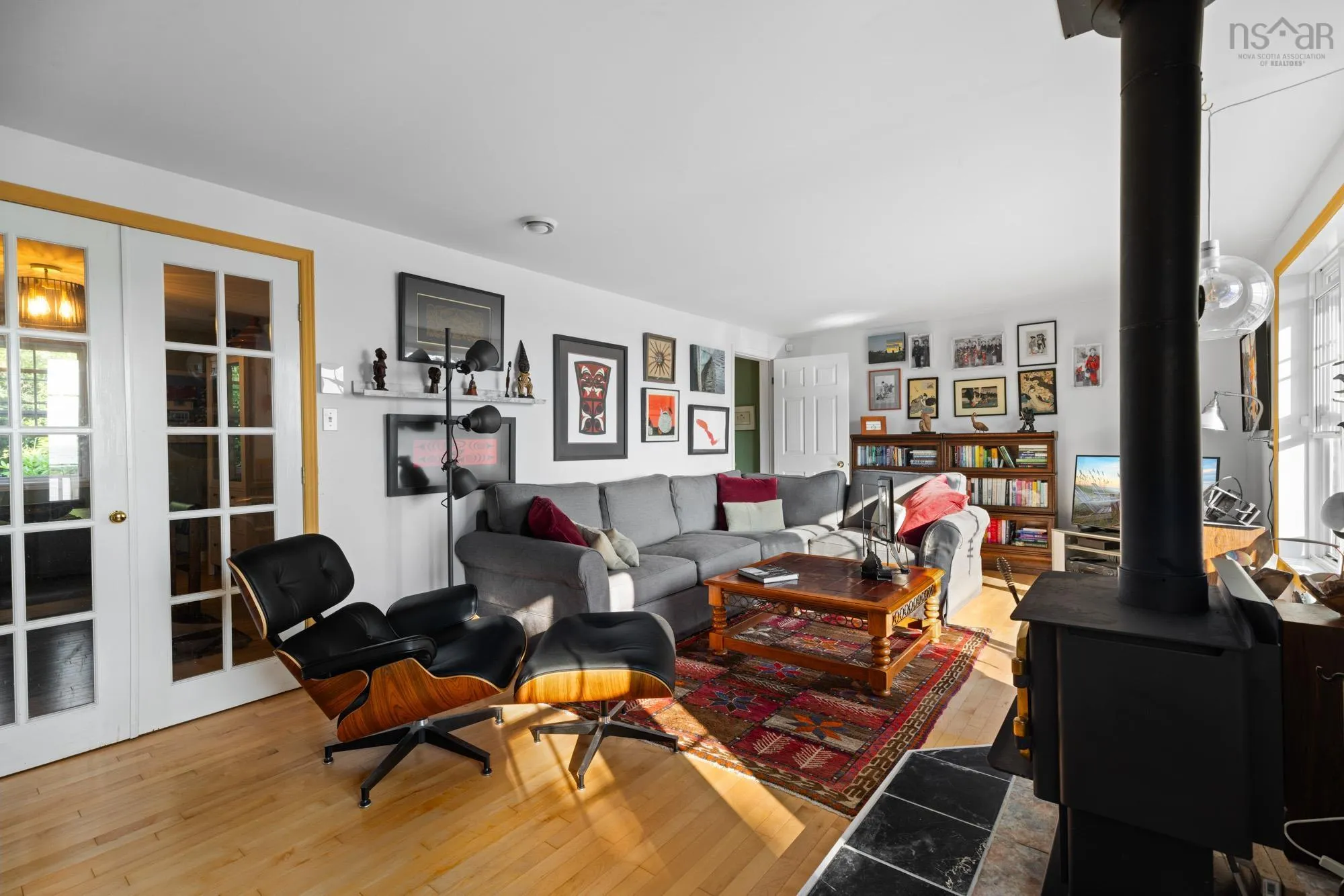 8748 Peggys Cove Road, Indian Harbour, NS B3Z 3P3, 2 Bedrooms Bedrooms, ,2 BathroomsBathrooms,Residential,For Sale,Peggys Cove,202520536