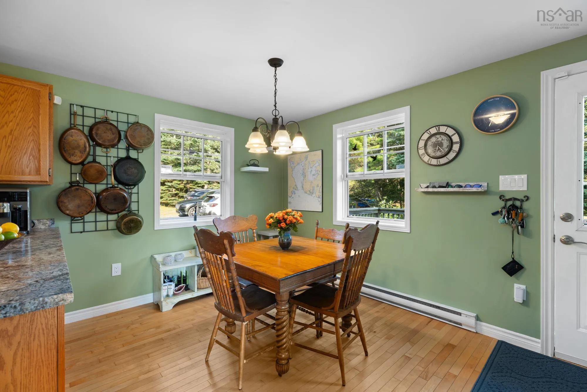 8748 Peggys Cove Road, Indian Harbour, NS B3Z 3P3, 2 Bedrooms Bedrooms, ,2 BathroomsBathrooms,Residential,For Sale,Peggys Cove,202520536