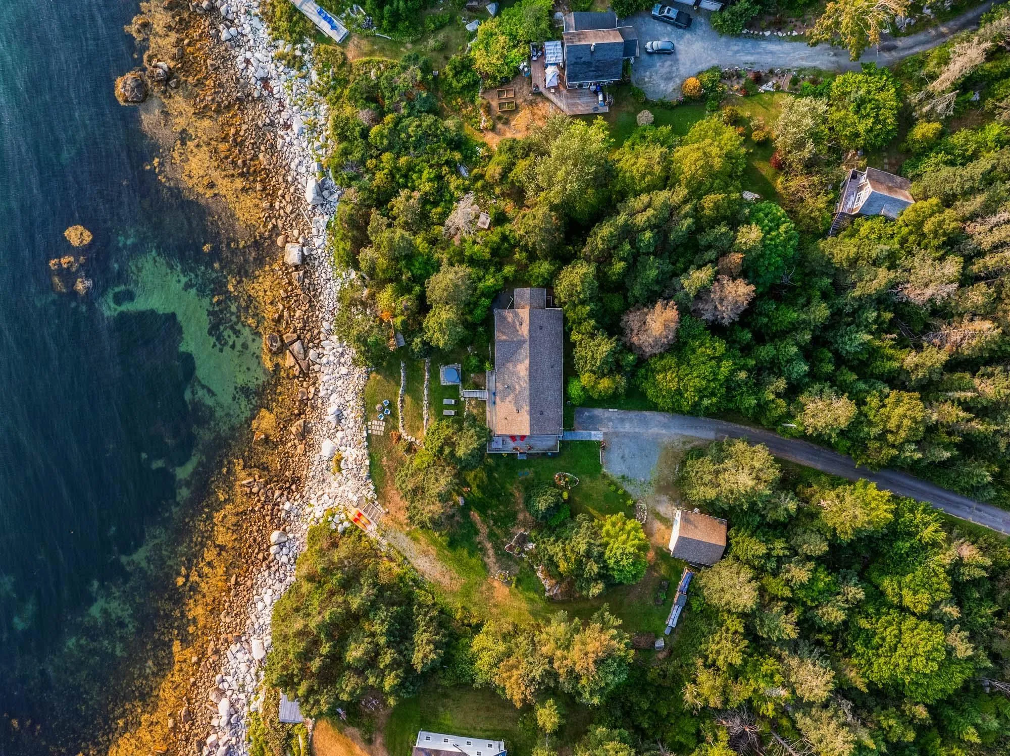 8748 Peggys Cove Road, Indian Harbour, NS B3Z 3P3, 2 Bedrooms Bedrooms, ,2 BathroomsBathrooms,Residential,For Sale,Peggys Cove,202520536