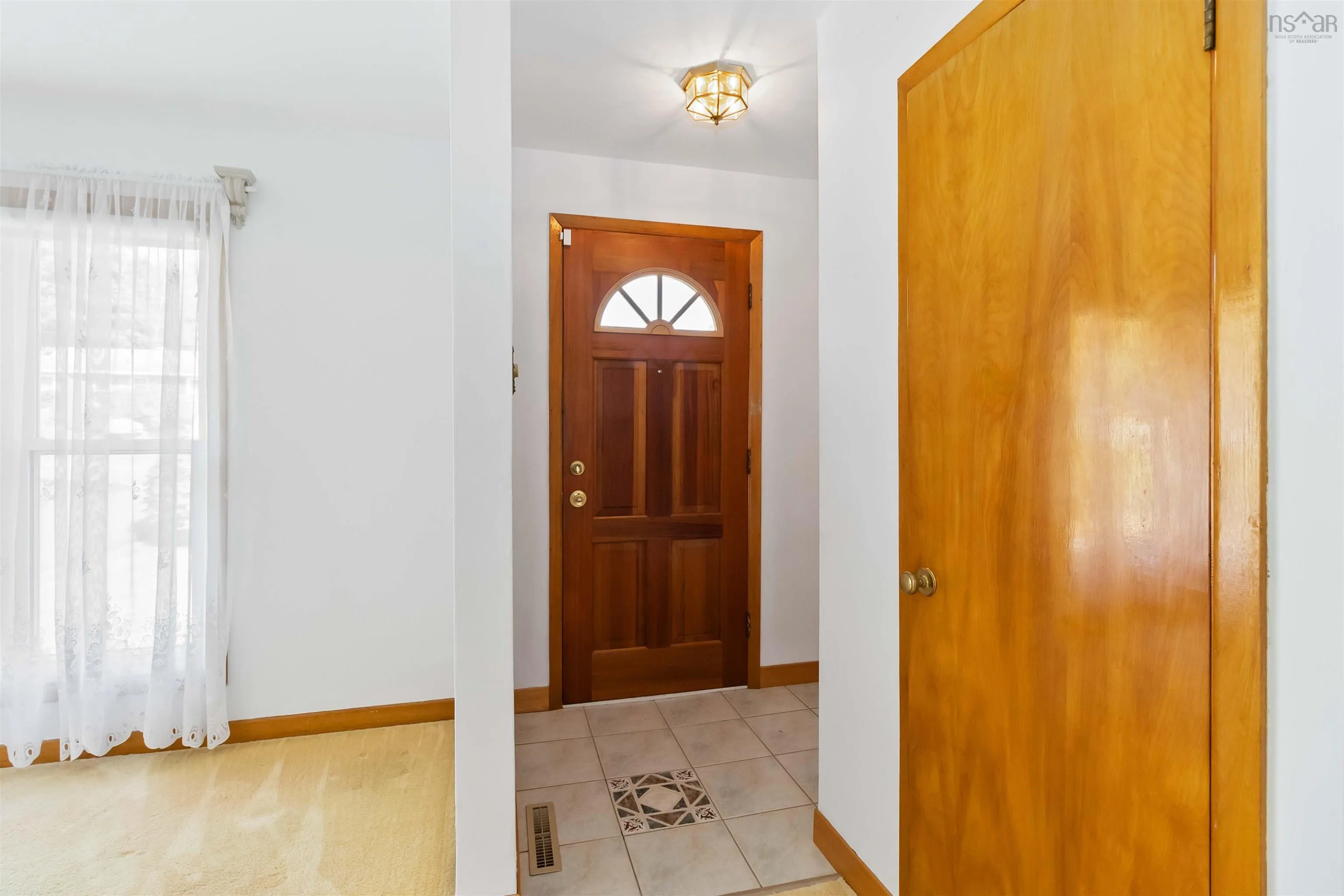 17 Alberta Street, Dartmouth, NS B2W 1V7, 3 Bedrooms Bedrooms, ,2 BathroomsBathrooms,Residential,For Sale,Alberta,202523834