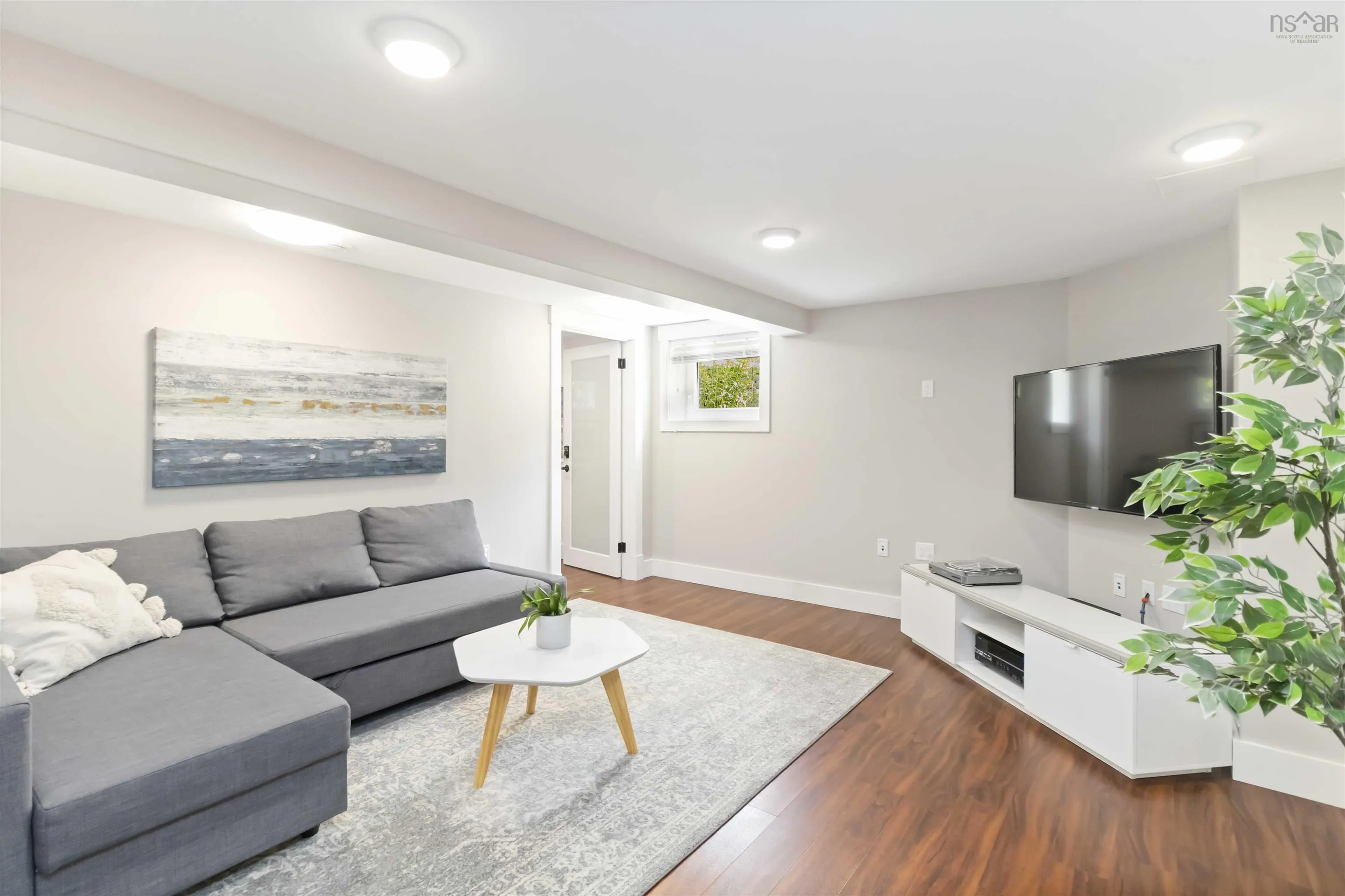 20 Randolph Street, Halifax, NS B3P 2B1, 6 Bedrooms Bedrooms, ,3 BathroomsBathrooms,Residential,For Sale,Randolph,202517864