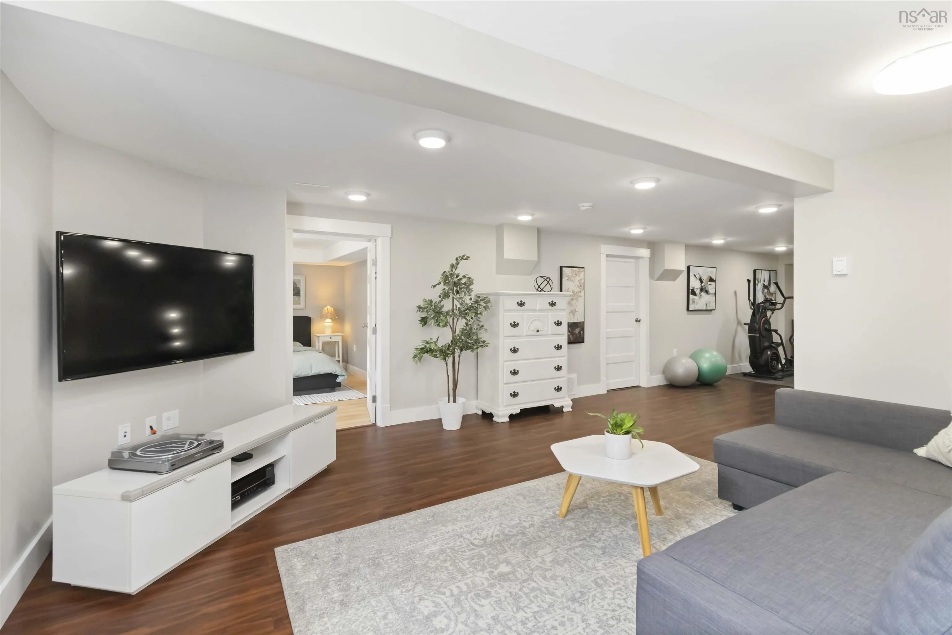 20 Randolph Street, Halifax, NS B3P 2B1, 6 Bedrooms Bedrooms, ,3 BathroomsBathrooms,Residential,For Sale,Randolph,202517864