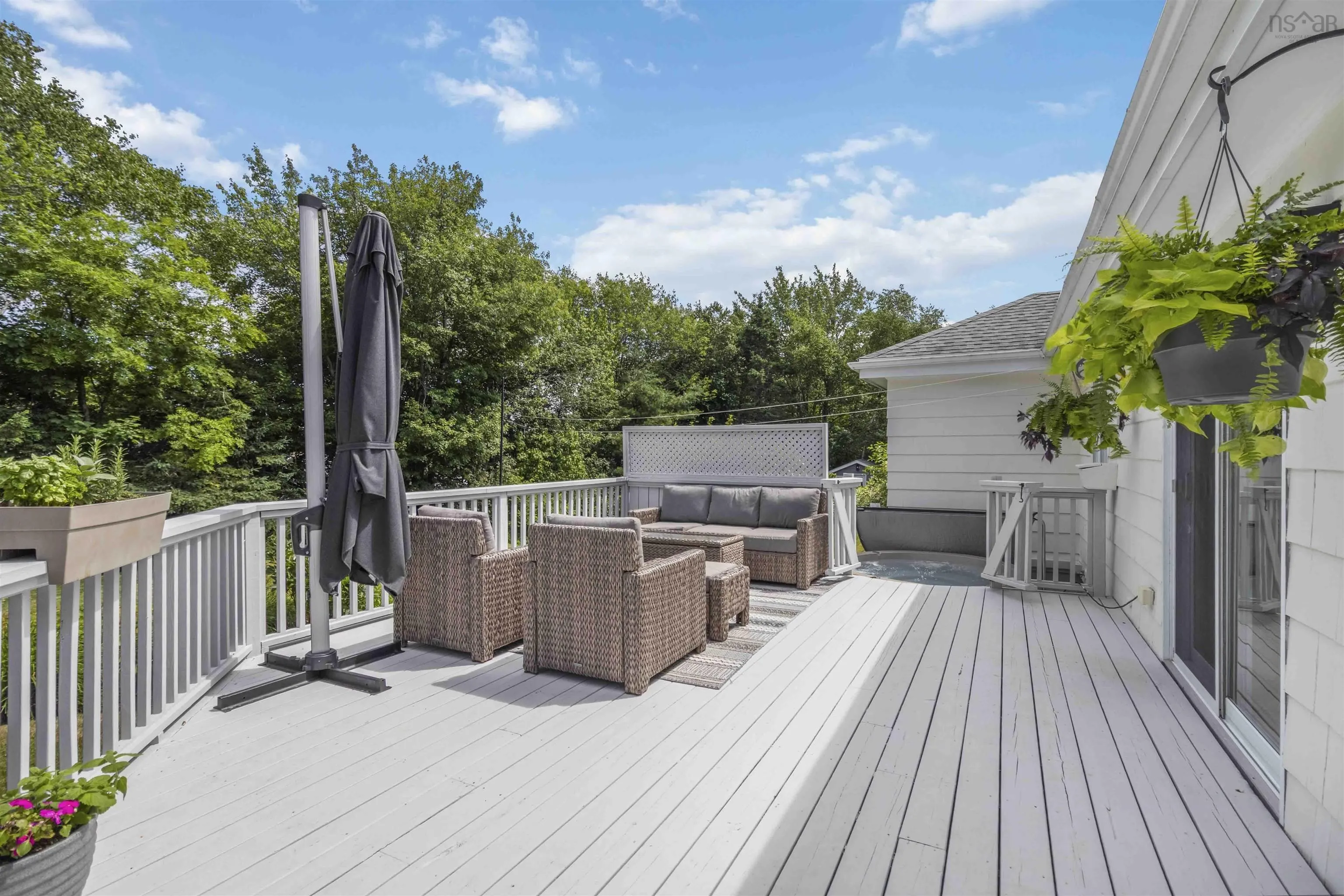 20 Randolph Street, Halifax, NS B3P 2B1, 6 Bedrooms Bedrooms, ,3 BathroomsBathrooms,Residential,For Sale,Randolph,202517864