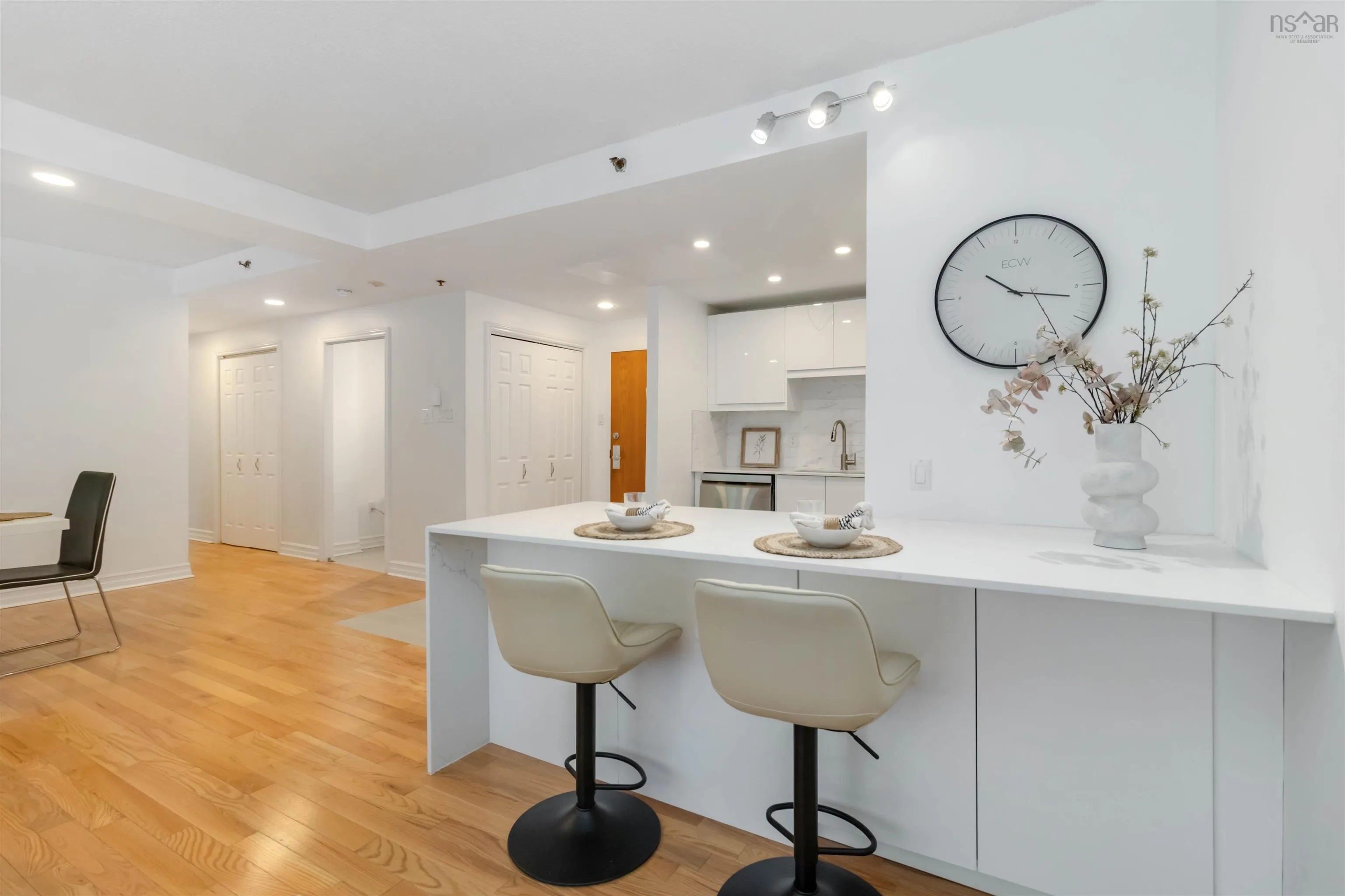 101-1350 Oxford Court, Halifax, NS B3H 3Y8, 2 Bedrooms Bedrooms, ,2 BathroomsBathrooms,Residential,For Sale,Oxford,202511573