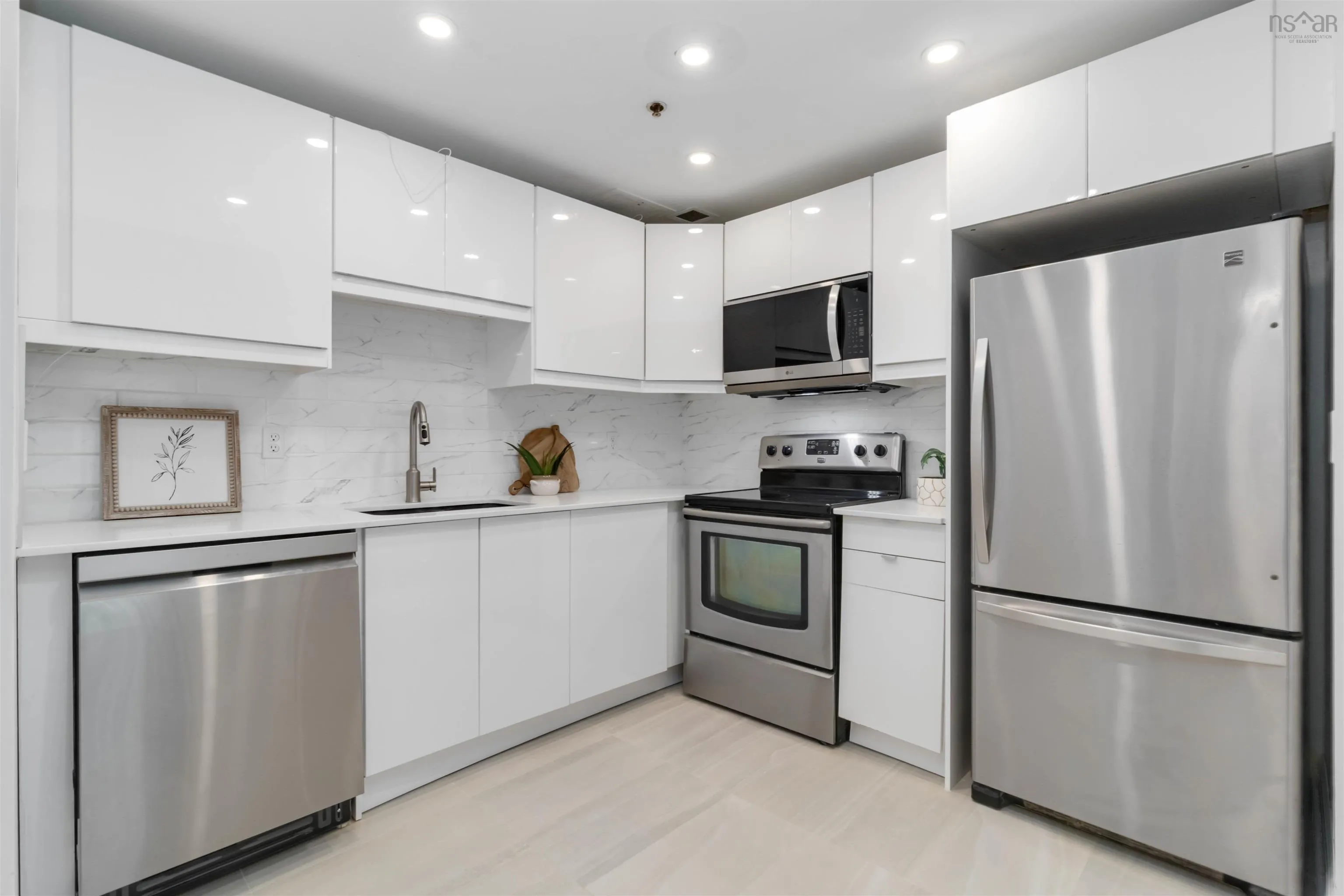101-1350 Oxford Court, Halifax, NS B3H 3Y8, 2 Bedrooms Bedrooms, ,2 BathroomsBathrooms,Residential,For Sale,Oxford,202511573