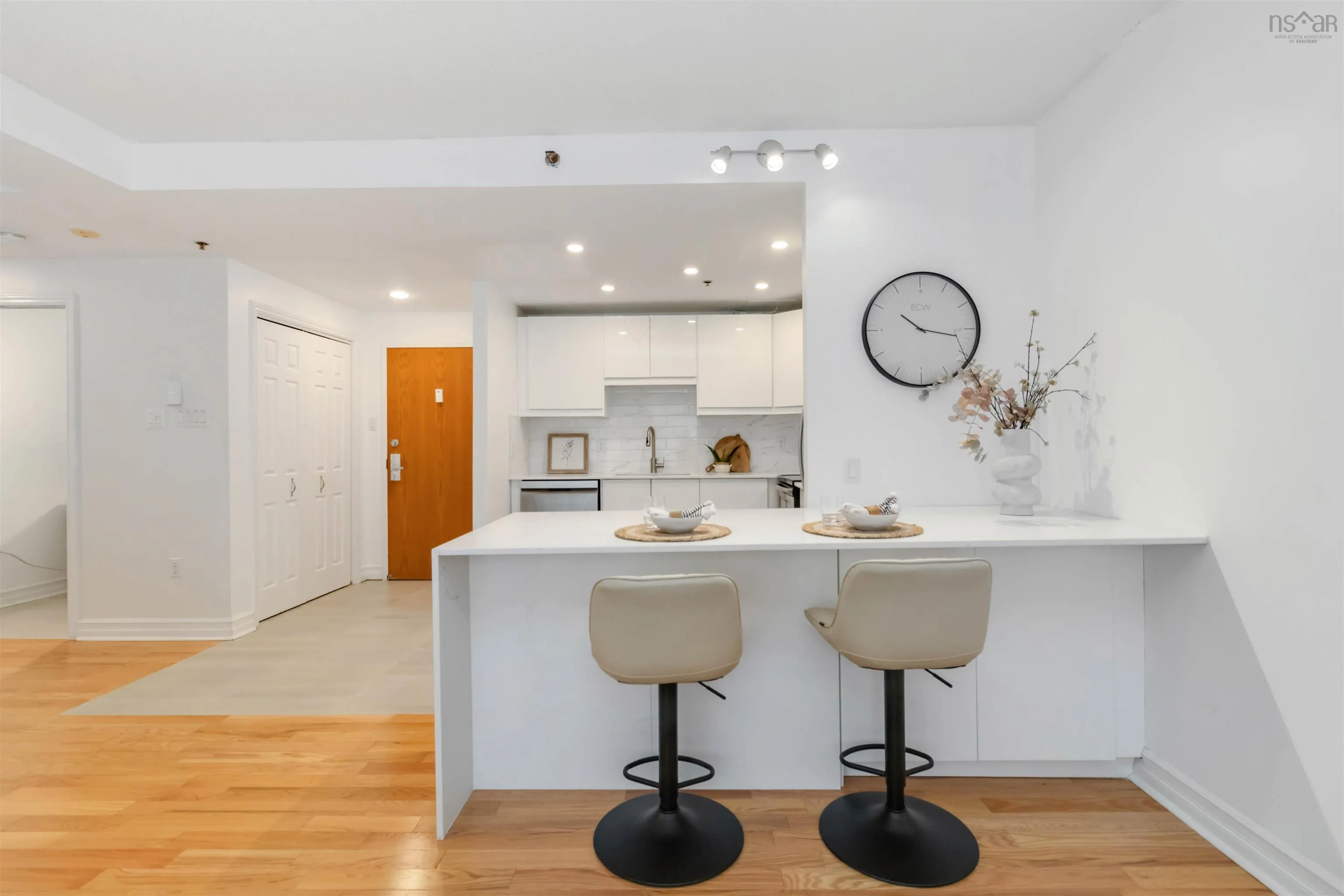 101-1350 Oxford Court, Halifax, NS B3H 3Y8, 2 Bedrooms Bedrooms, ,2 BathroomsBathrooms,Residential,For Sale,Oxford,202511573