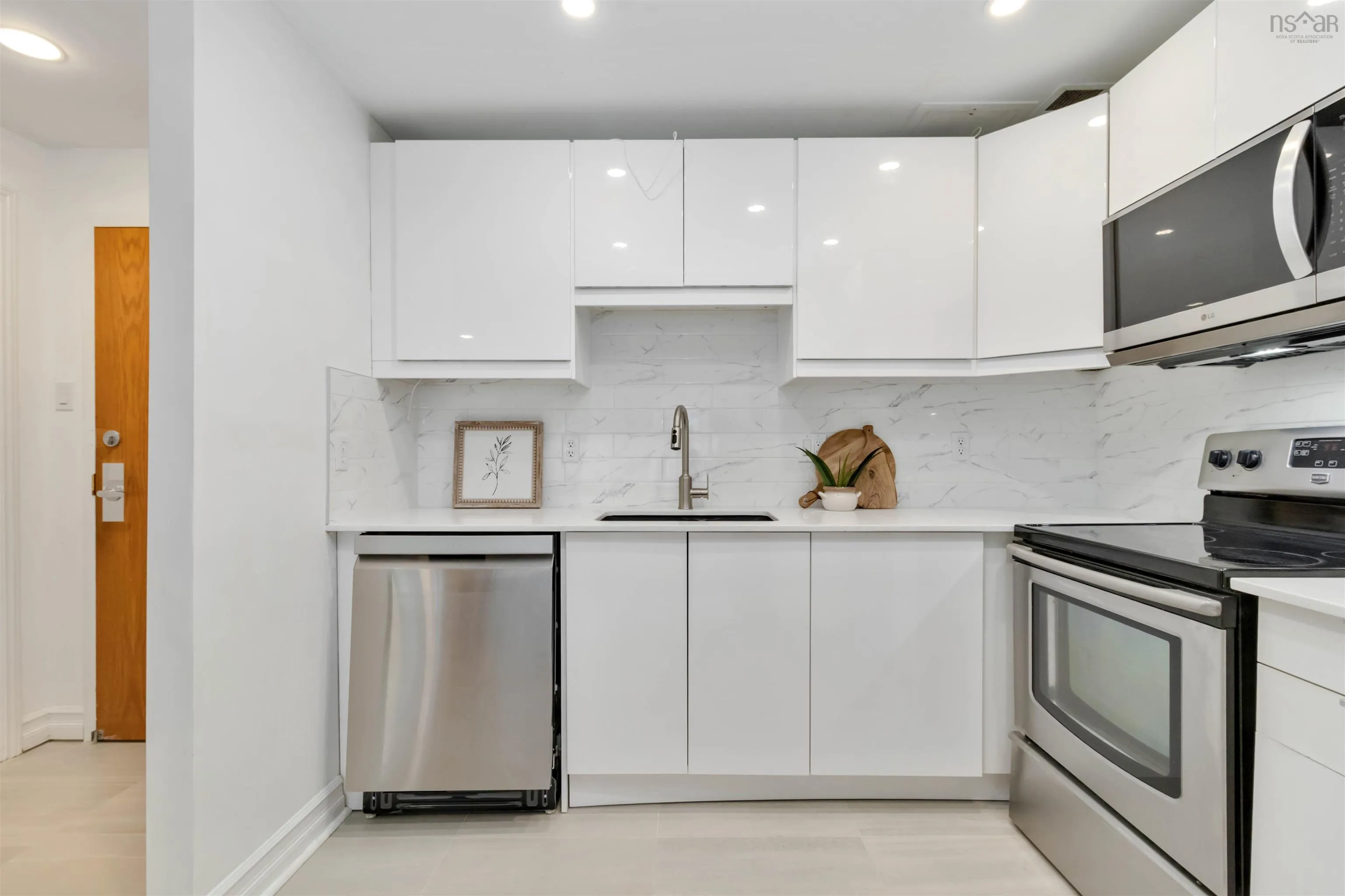 101-1350 Oxford Court, Halifax, NS B3H 3Y8, 2 Bedrooms Bedrooms, ,2 BathroomsBathrooms,Residential,For Sale,Oxford,202511573