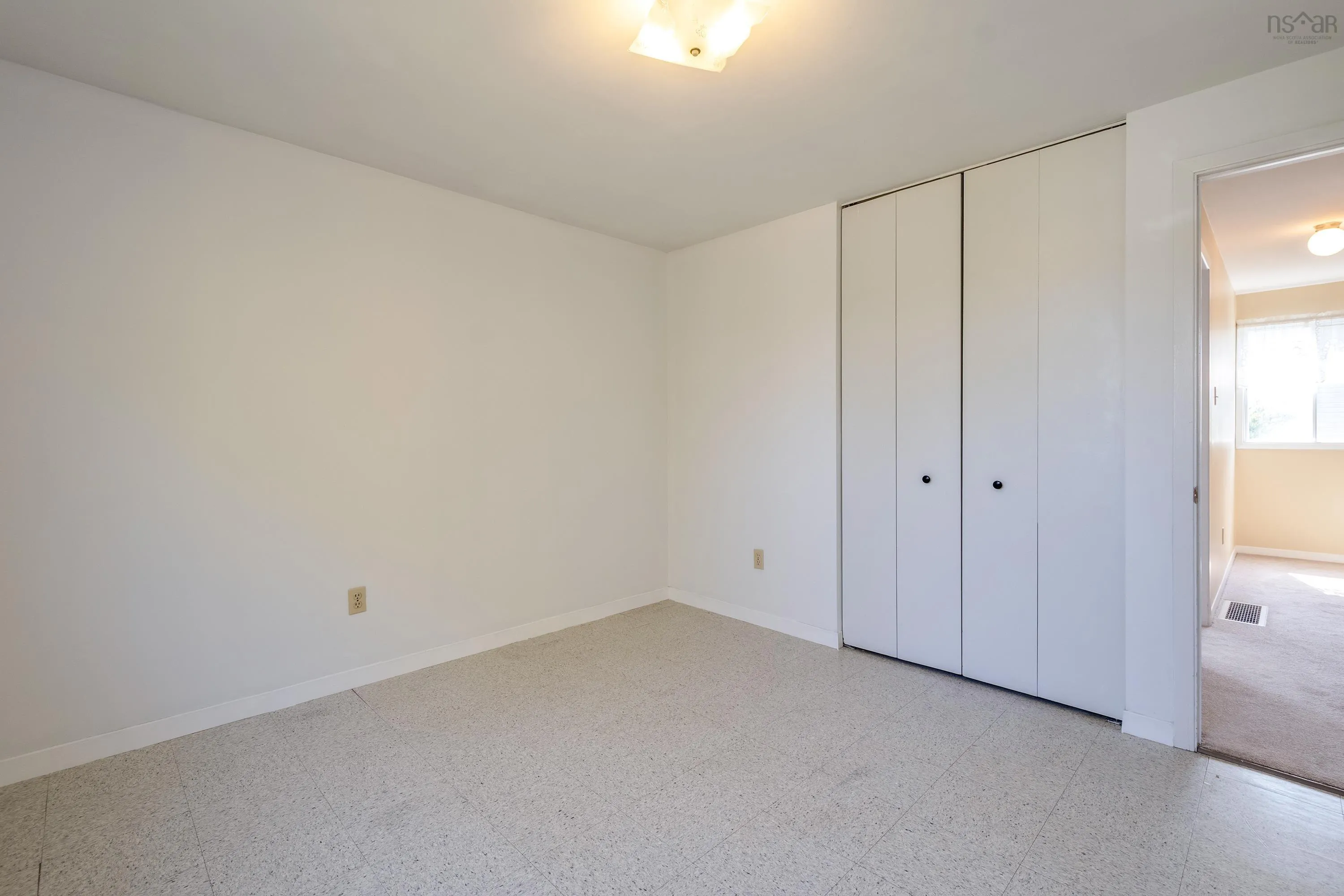 58 Kingfisher Crescent, Halifax, NS B3M 3B3, 3 Bedrooms Bedrooms, ,1 BathroomBathrooms,Residential,For Sale,Kingfisher,202521136