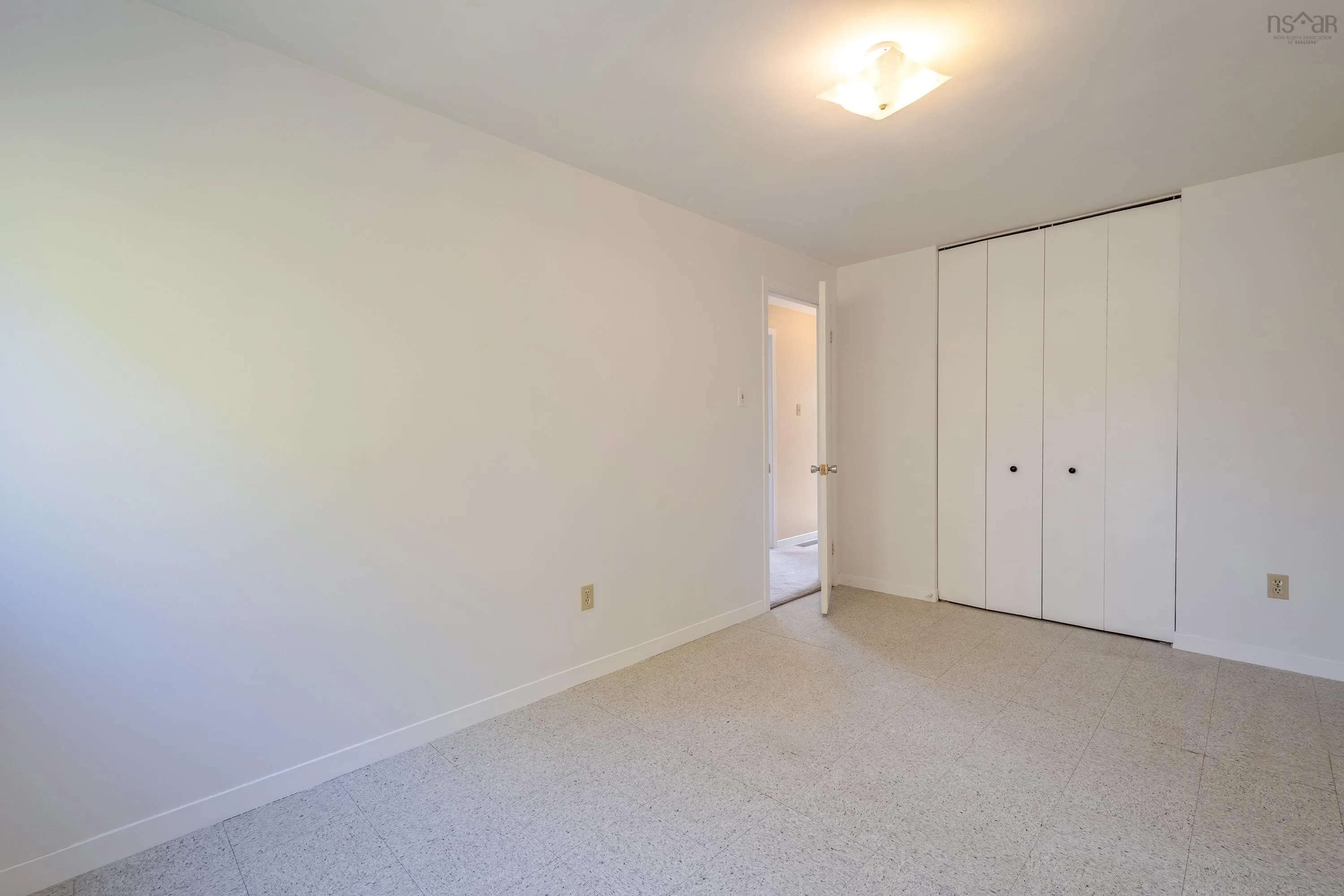 58 Kingfisher Crescent, Halifax, NS B3M 3B3, 3 Bedrooms Bedrooms, ,1 BathroomBathrooms,Residential,For Sale,Kingfisher,202521136
