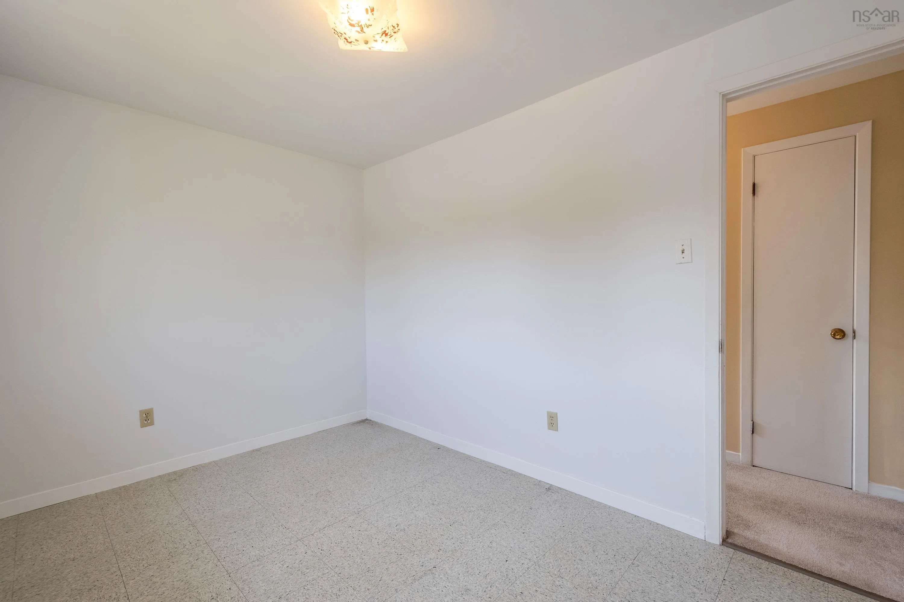 58 Kingfisher Crescent, Halifax, NS B3M 3B3, 3 Bedrooms Bedrooms, ,1 BathroomBathrooms,Residential,For Sale,Kingfisher,202521136