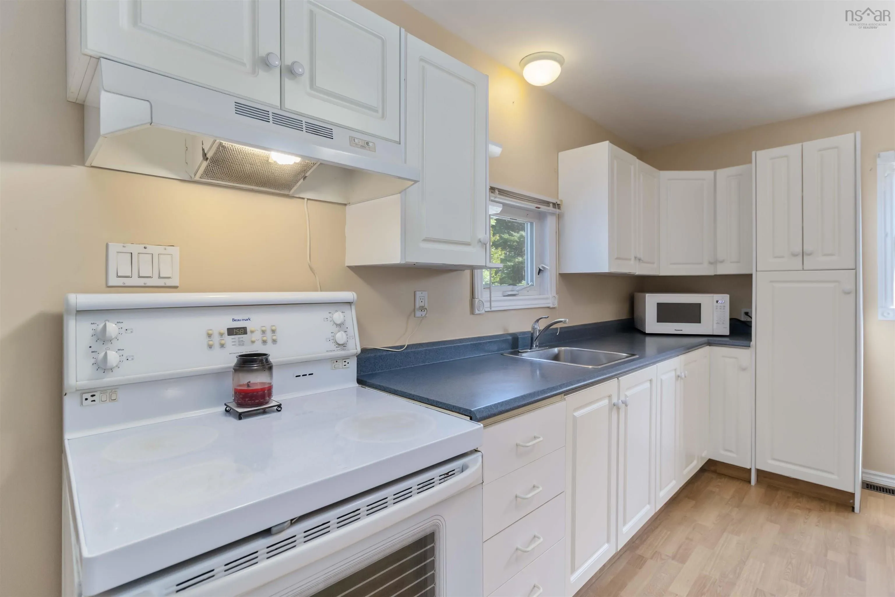 688 Cow Bay Road, Eastern Passage, NS B3G 1J7, 4 Bedrooms Bedrooms, ,2 BathroomsBathrooms,Residential,For Sale,Cow Bay,202523643