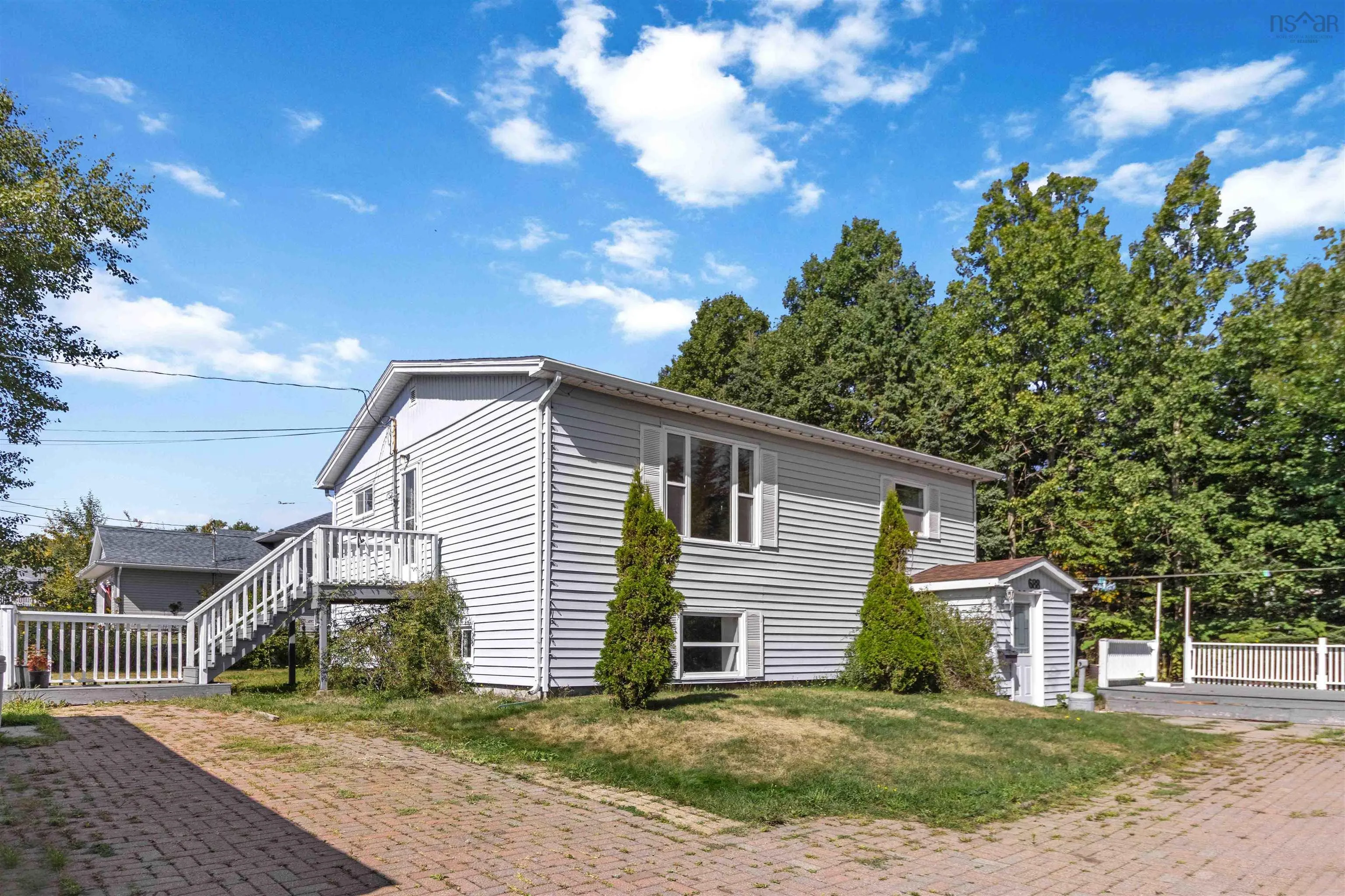 688 Cow Bay Road, Eastern Passage, NS B3G 1J7, 4 Bedrooms Bedrooms, ,2 BathroomsBathrooms,Residential,For Sale,Cow Bay,202523643