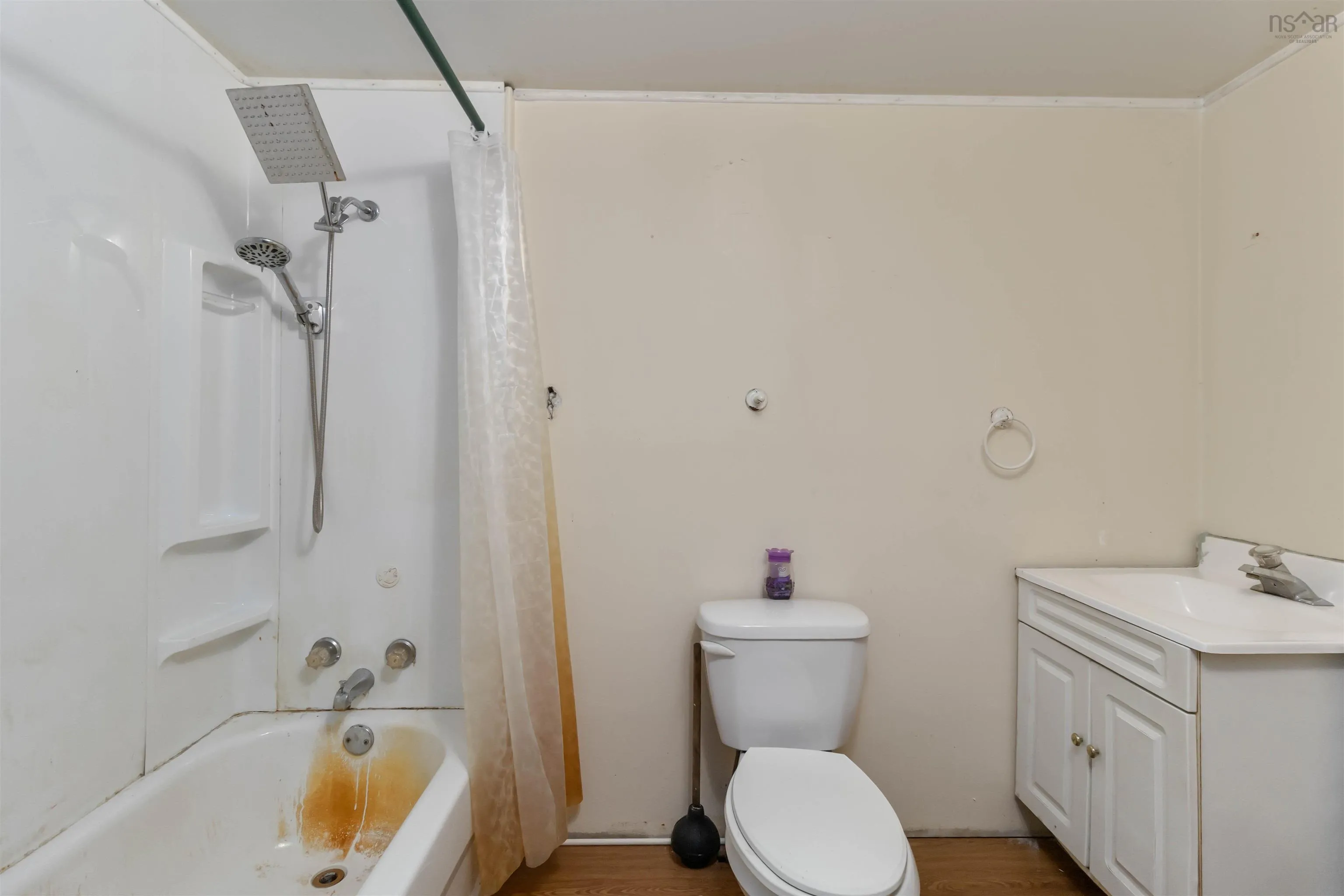 688 Cow Bay Road, Eastern Passage, NS B3G 1J7, 4 Bedrooms Bedrooms, ,2 BathroomsBathrooms,Residential,For Sale,Cow Bay,202523643