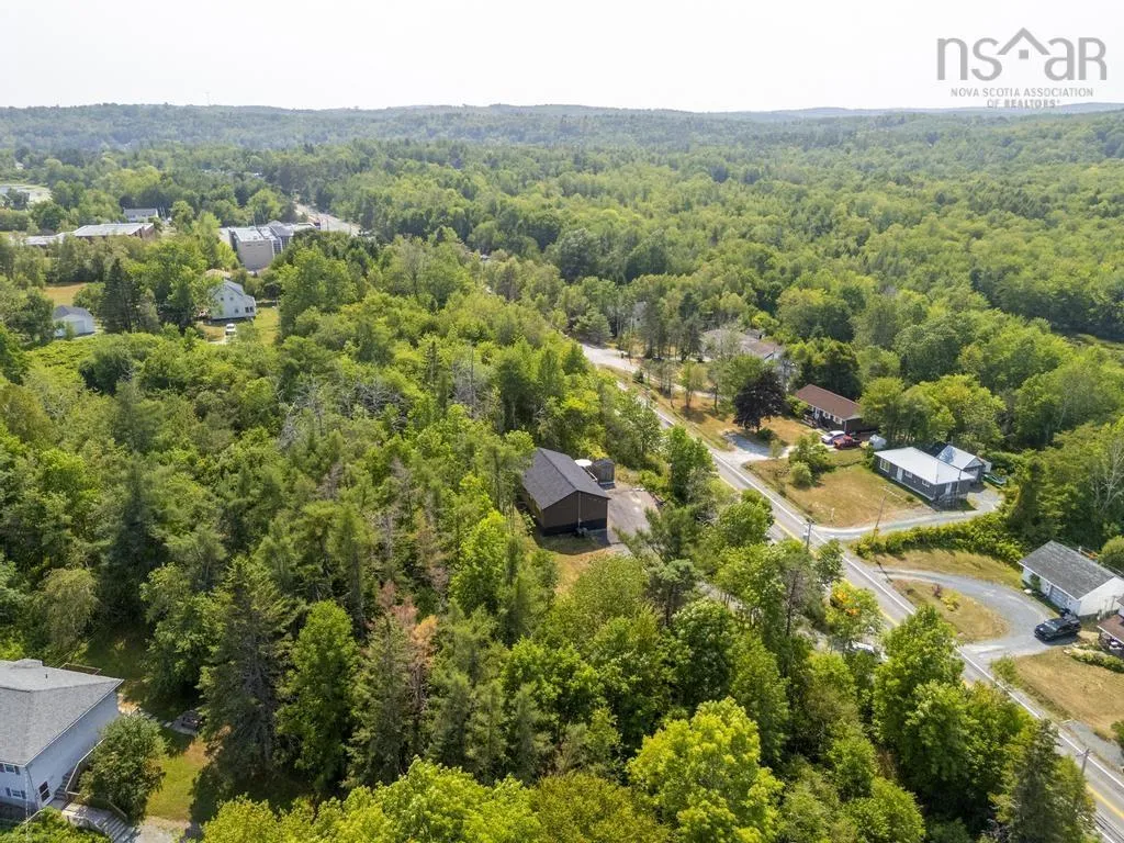 1631 Beaver Bank Road, Beaver Bank, NS B4G 1C5, 3 Bedrooms Bedrooms, ,2 BathroomsBathrooms,Residential,For Sale,Beaver Bank,202522589