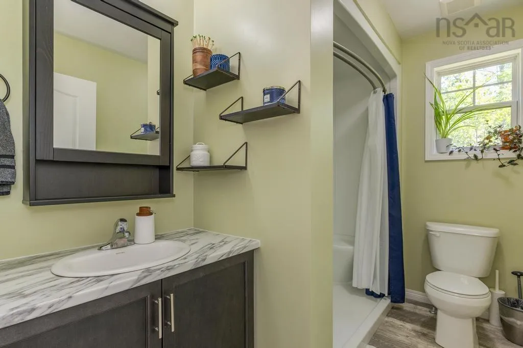 1631 Beaver Bank Road, Beaver Bank, NS B4G 1C5, 3 Bedrooms Bedrooms, ,2 BathroomsBathrooms,Residential,For Sale,Beaver Bank,202522589