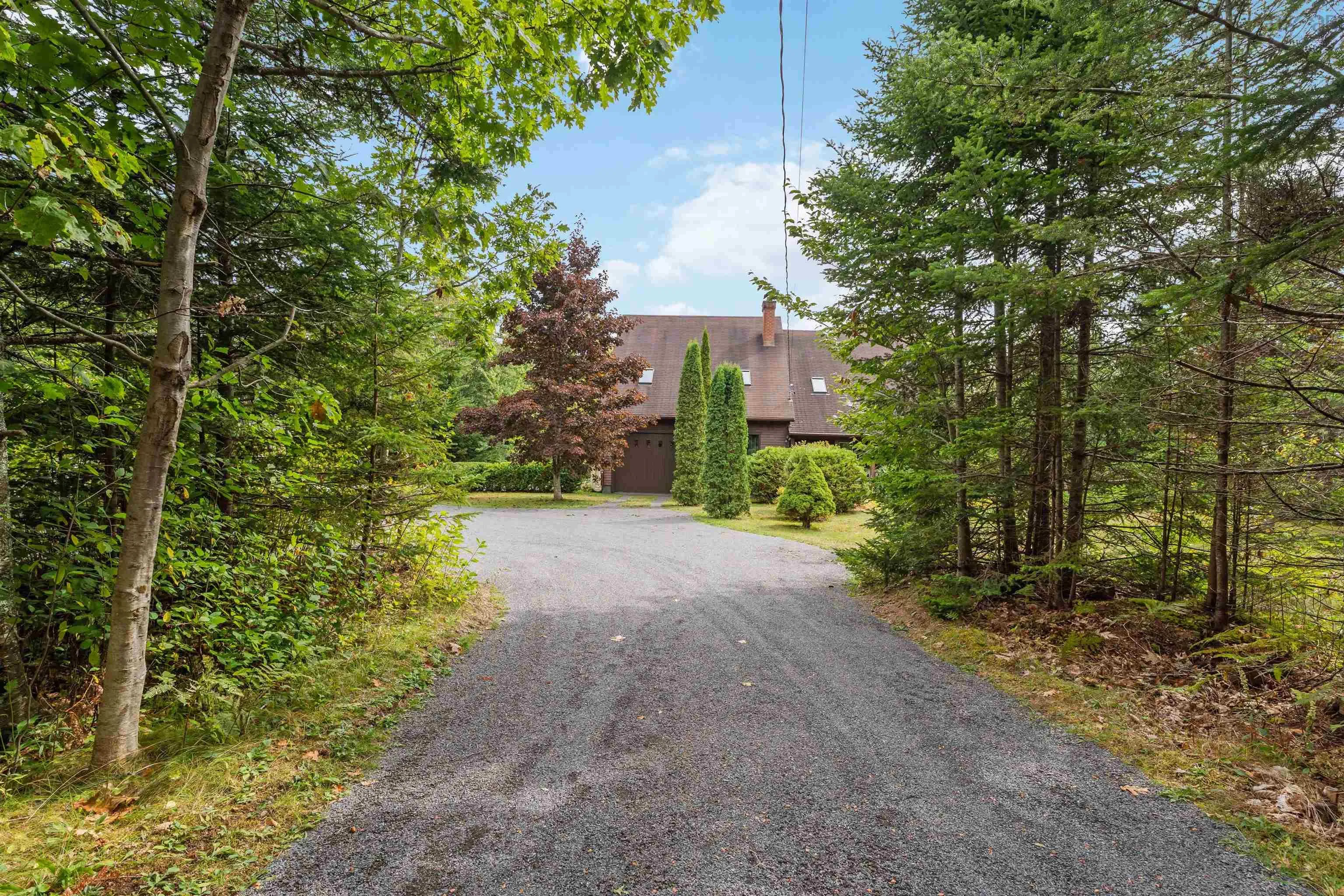 708 Newtonville Road, Forest Hill, NS B4P 2R1, 4 Bedrooms Bedrooms, ,2 BathroomsBathrooms,Residential,For Sale,Newtonville,202522940