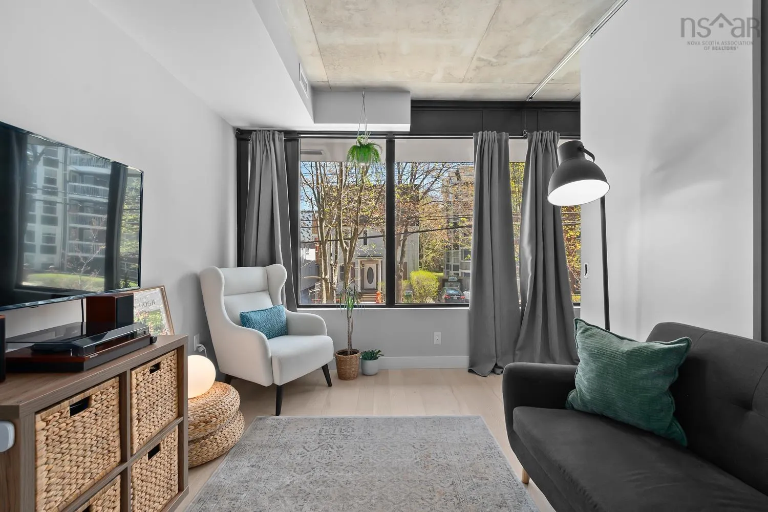 207-1048 Wellington St, Halifax, NS B3H 0C2, 1 Bedroom Bedrooms, ,1 BathroomBathrooms,Residential,For Sale,Wellington St,202523542