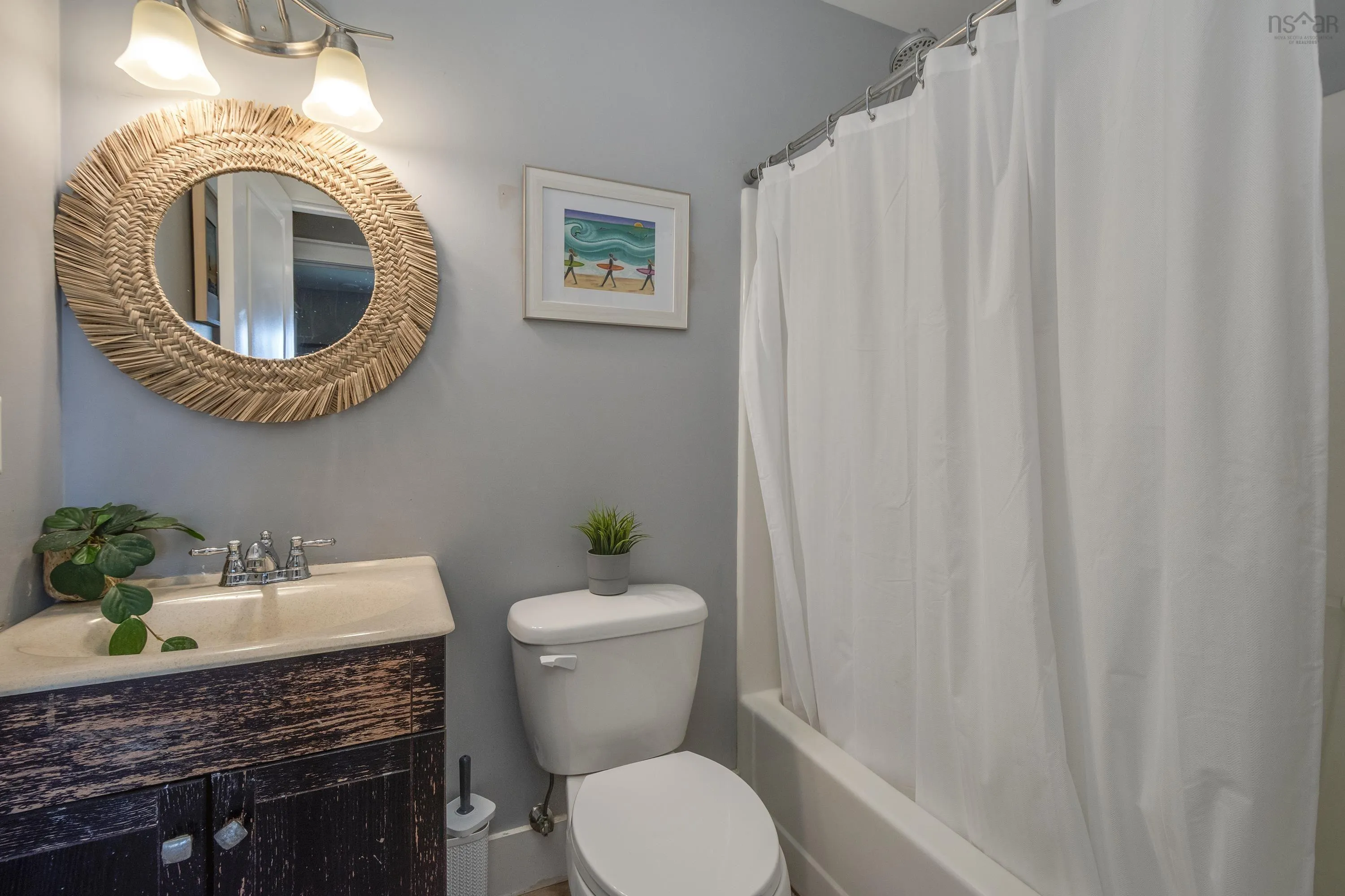271 Leslie Road, East Lawrencetown, NS B2Z 1T4, 3 Bedrooms Bedrooms, ,3 BathroomsBathrooms,Residential,For Sale,Leslie,202512218