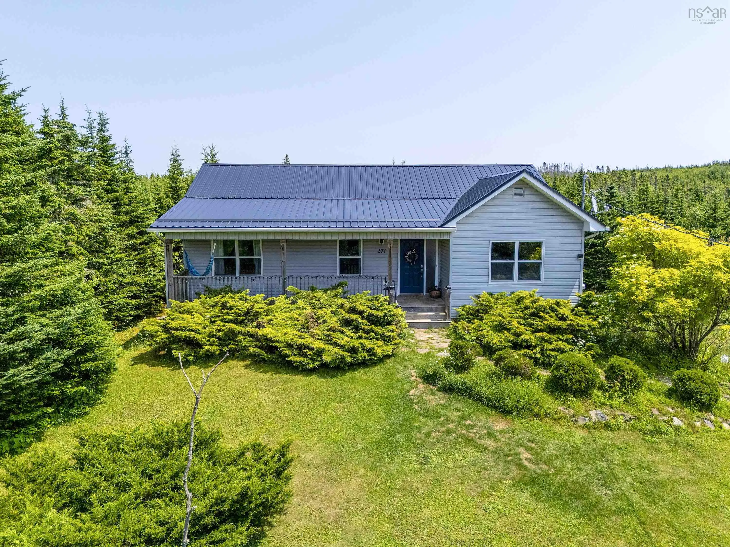 271 Leslie Road, East Lawrencetown, NS B2Z 1T4, 3 Bedrooms Bedrooms, ,3 BathroomsBathrooms,Residential,For Sale,Leslie,202512218