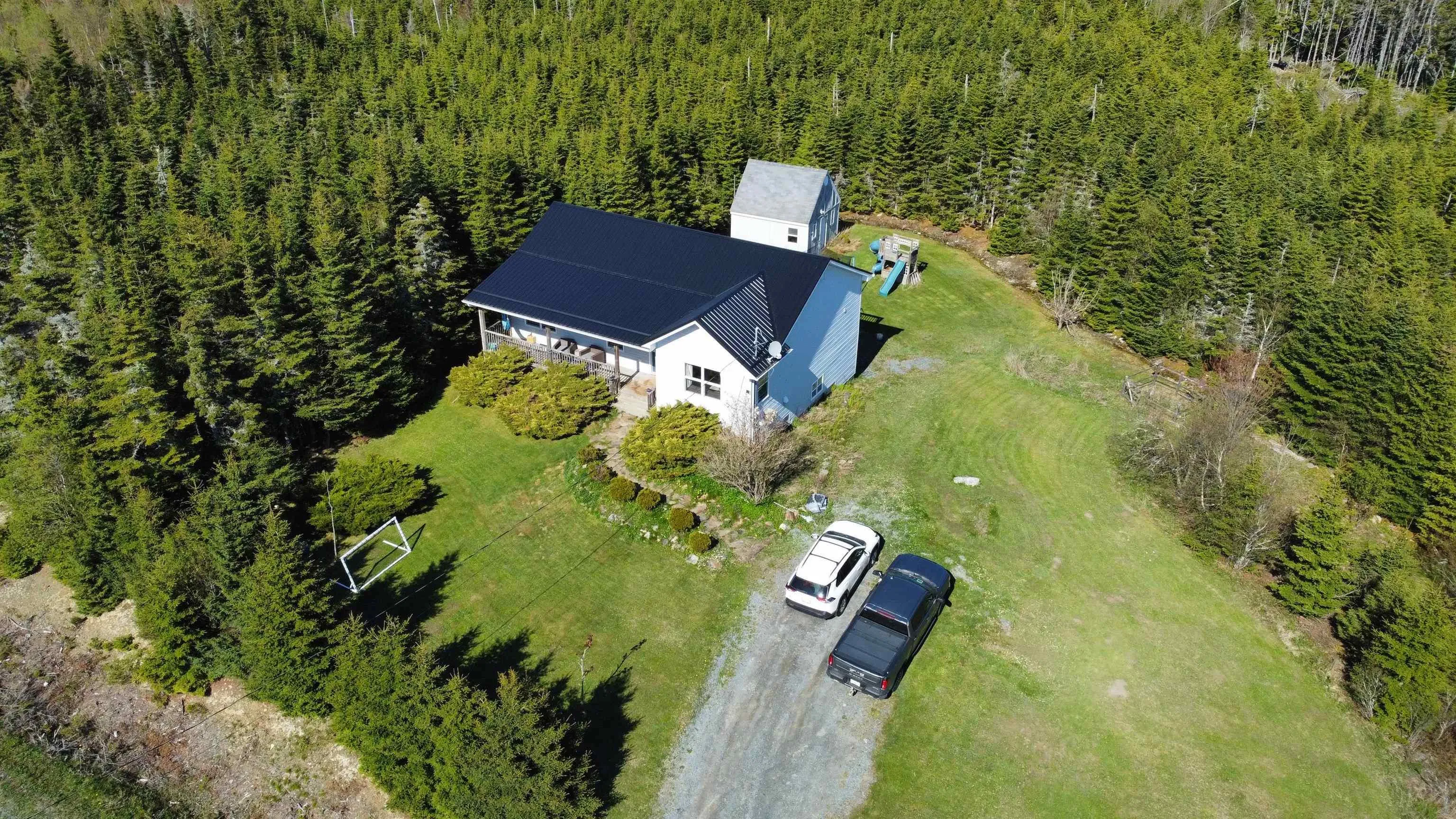271 Leslie Road, East Lawrencetown, NS B2Z 1T4, 3 Bedrooms Bedrooms, ,3 BathroomsBathrooms,Residential,For Sale,Leslie,202512218