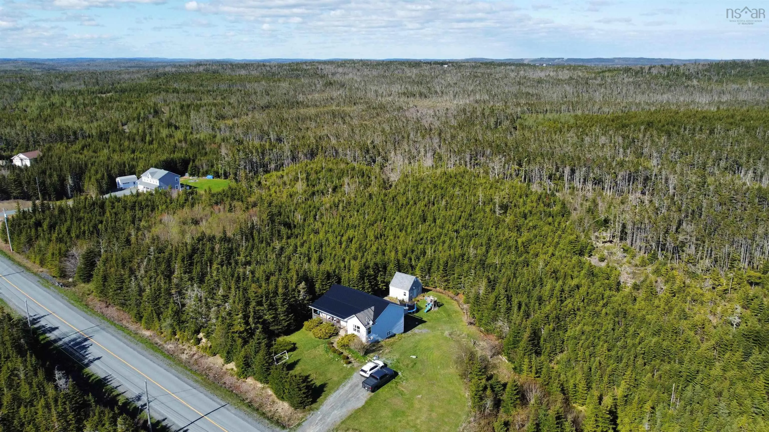 271 Leslie Road, East Lawrencetown, NS B2Z 1T4, 3 Bedrooms Bedrooms, ,3 BathroomsBathrooms,Residential,For Sale,Leslie,202512218