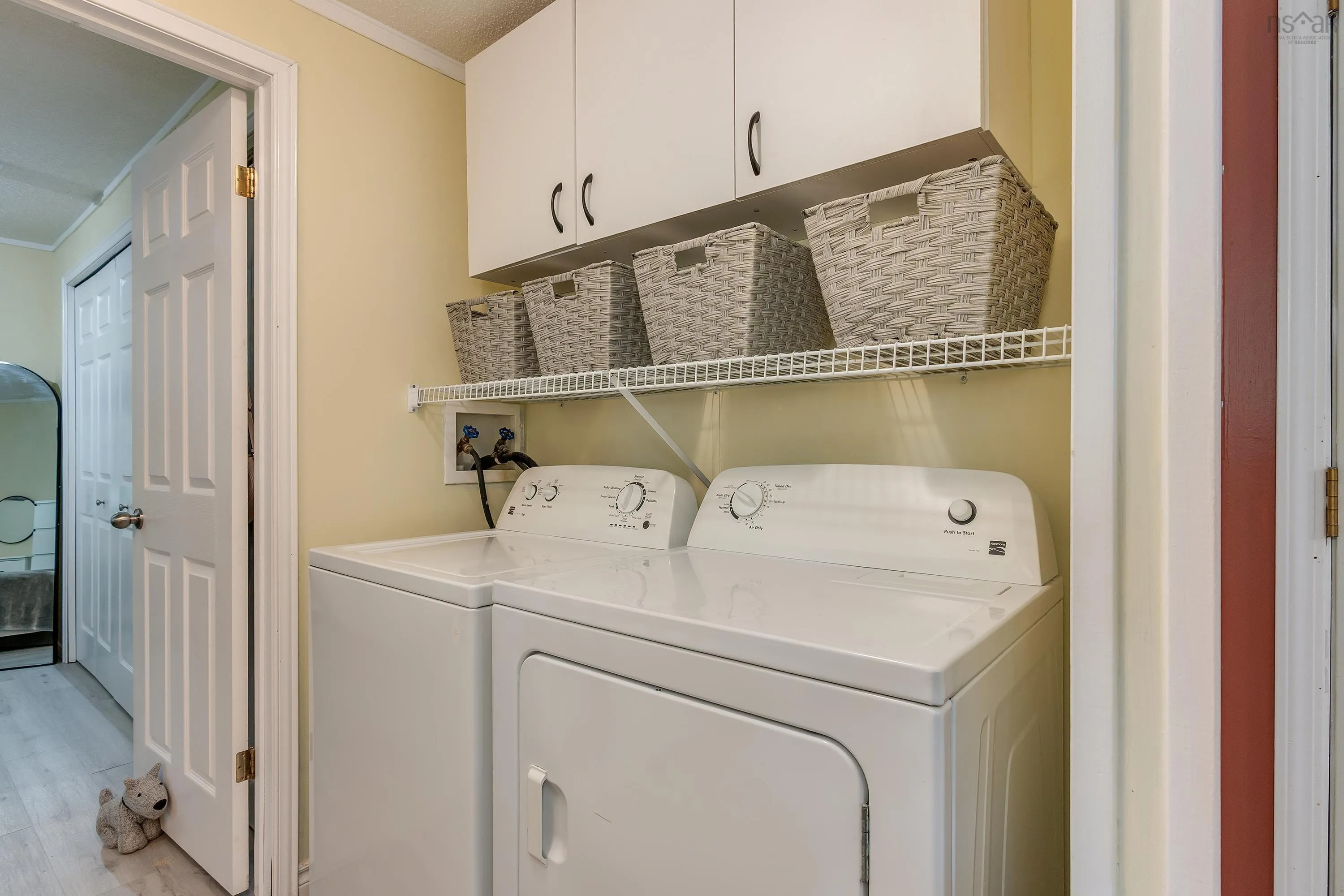 25 Champlain Avenue, Middle Sackville, NS B4E 3B2, 2 Bedrooms Bedrooms, ,1 BathroomBathrooms,Residential,For Sale,Champlain,202518404