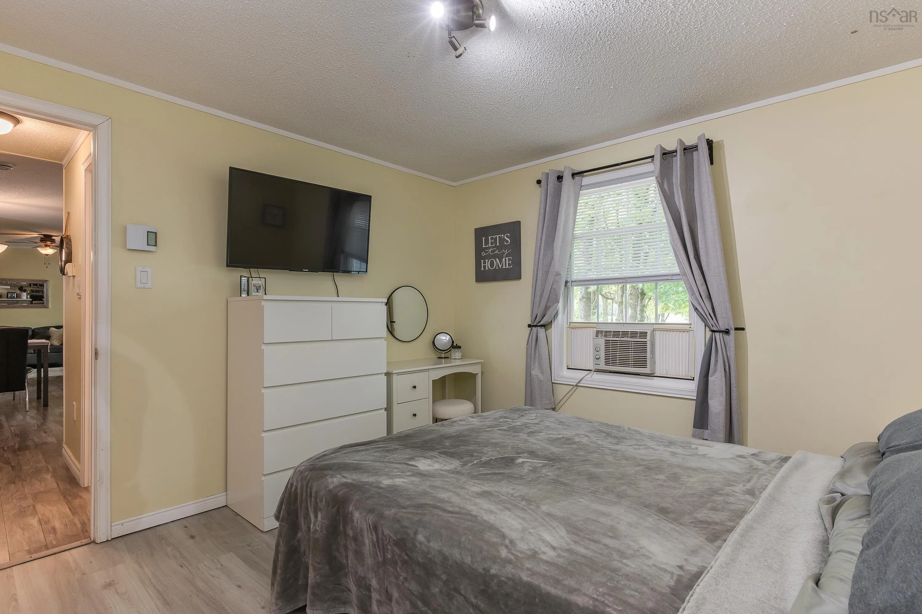 25 Champlain Avenue, Middle Sackville, NS B4E 3B2, 2 Bedrooms Bedrooms, ,1 BathroomBathrooms,Residential,For Sale,Champlain,202518404
