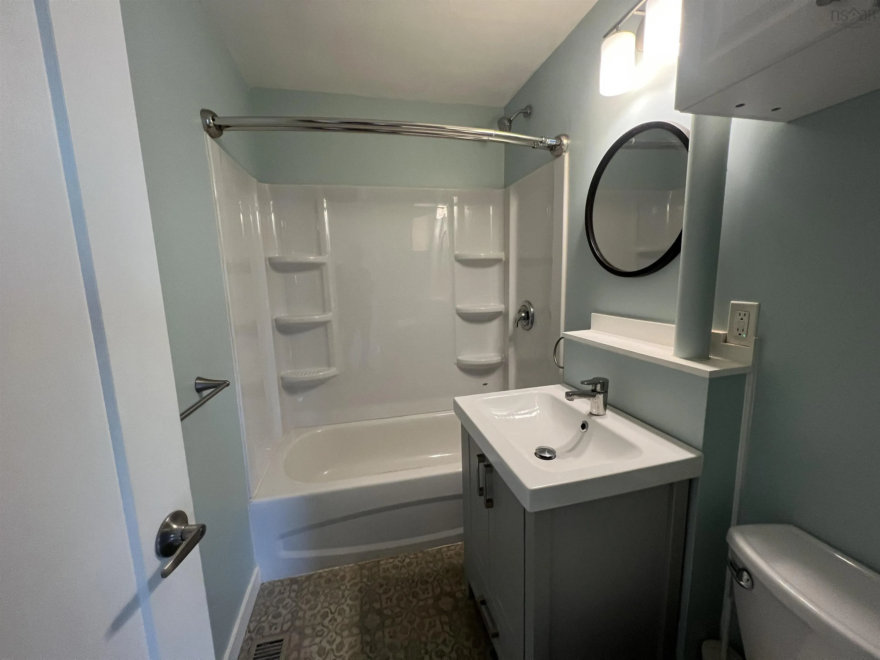 98 Lakecrest Drive, Dartmouth, NS B2W 5G3, ,Commercial Sale,For Sale,Lakecrest,202519174