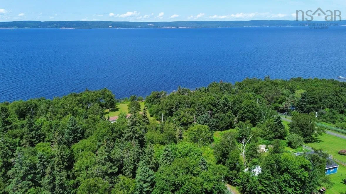 8934 East Bay Highway, Middle Cape, NS B1J 2A4, 3 Bedrooms Bedrooms, ,1 BathroomBathrooms,Residential,For Sale,East Bay,202522661