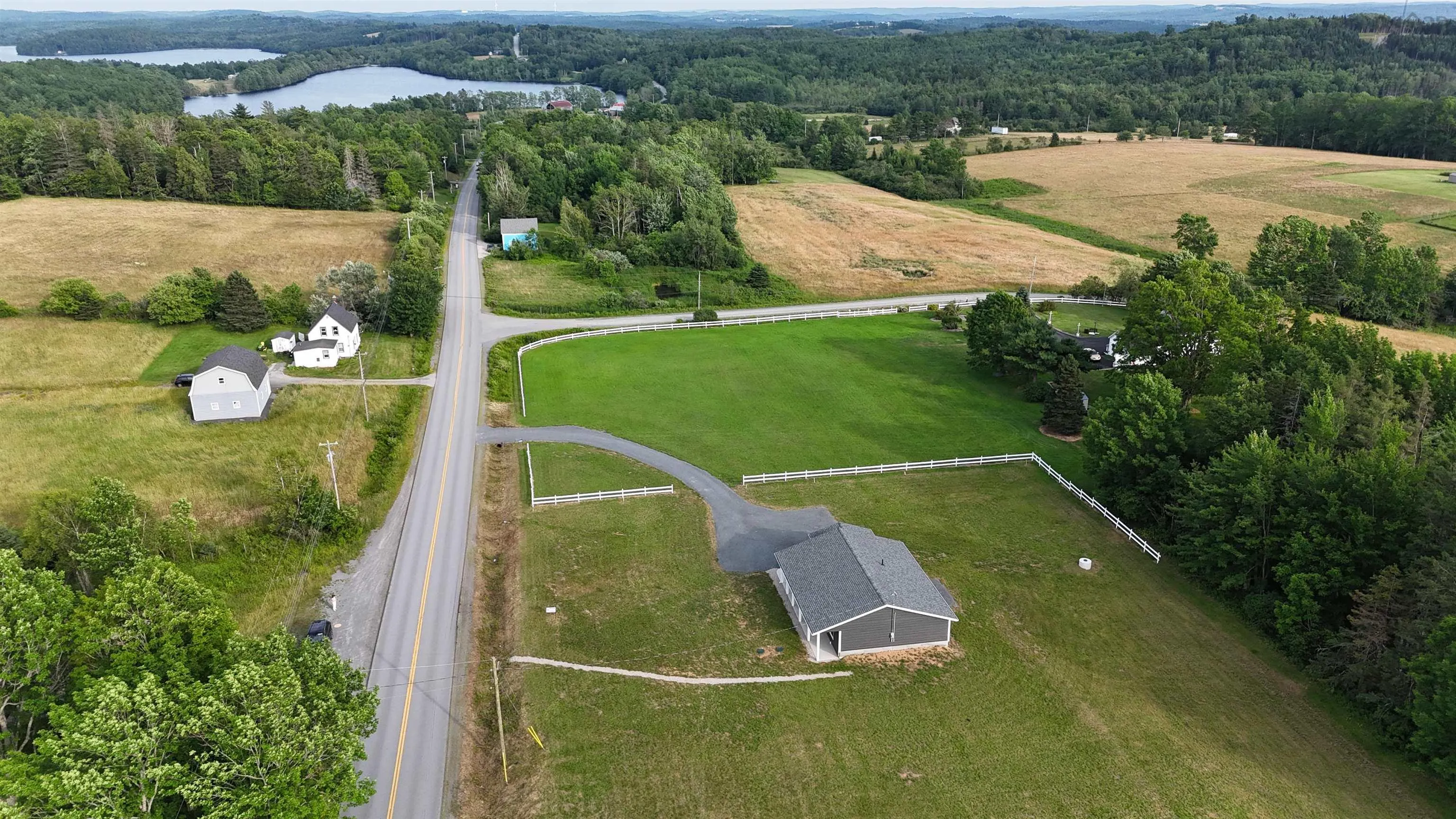 3045 Northfield Road, Upper Northfield Ns B4v 5t4, 3 Bedrooms Bedrooms, ,2 BathroomsBathrooms,Residential,For Sale,Northfield,202417736