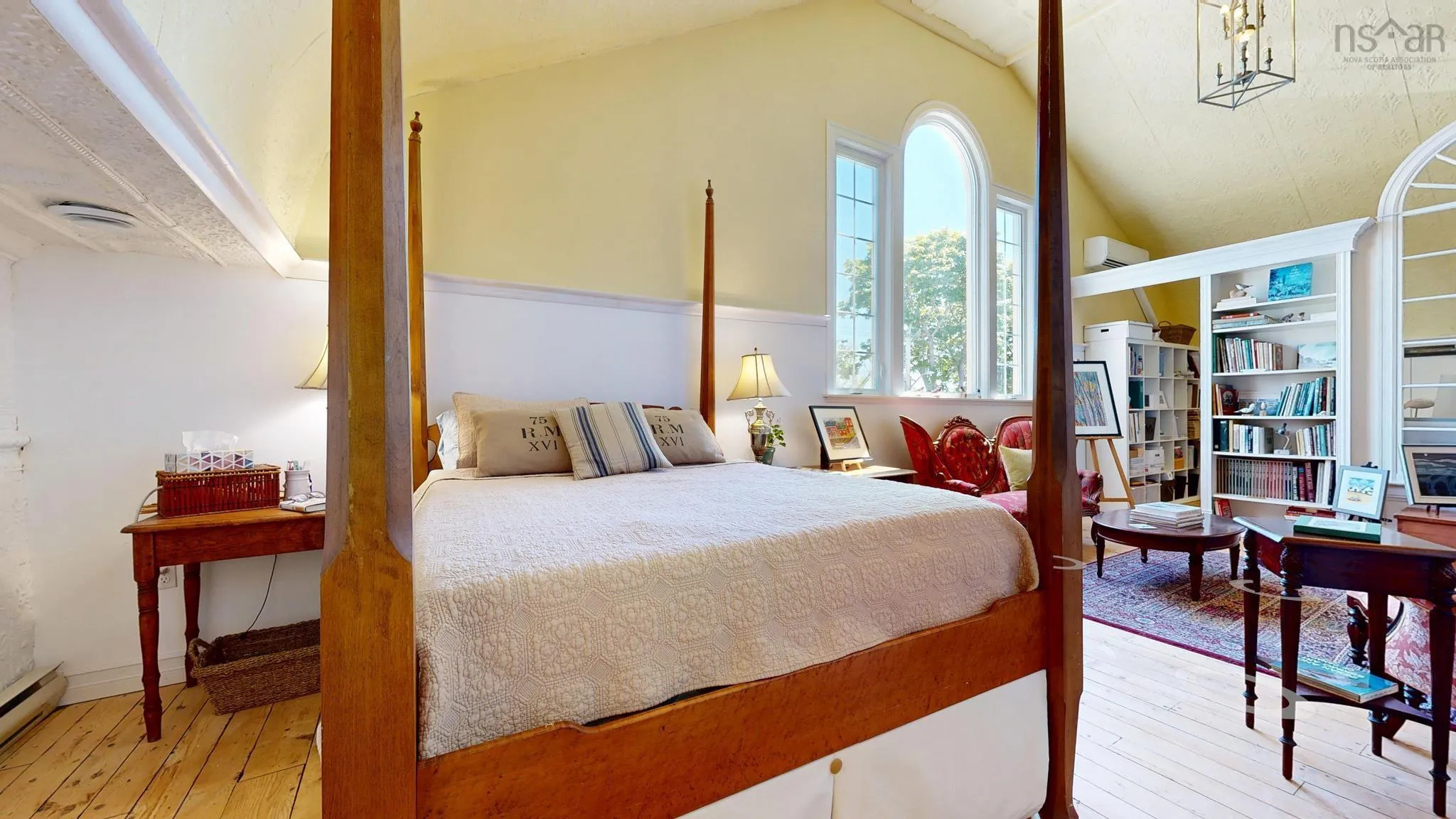 47 Kaulbach Street, Lunenburg, NS B0J 2C0, 3 Bedrooms Bedrooms, ,3 BathroomsBathrooms,Residential,For Sale,Kaulbach,202522283