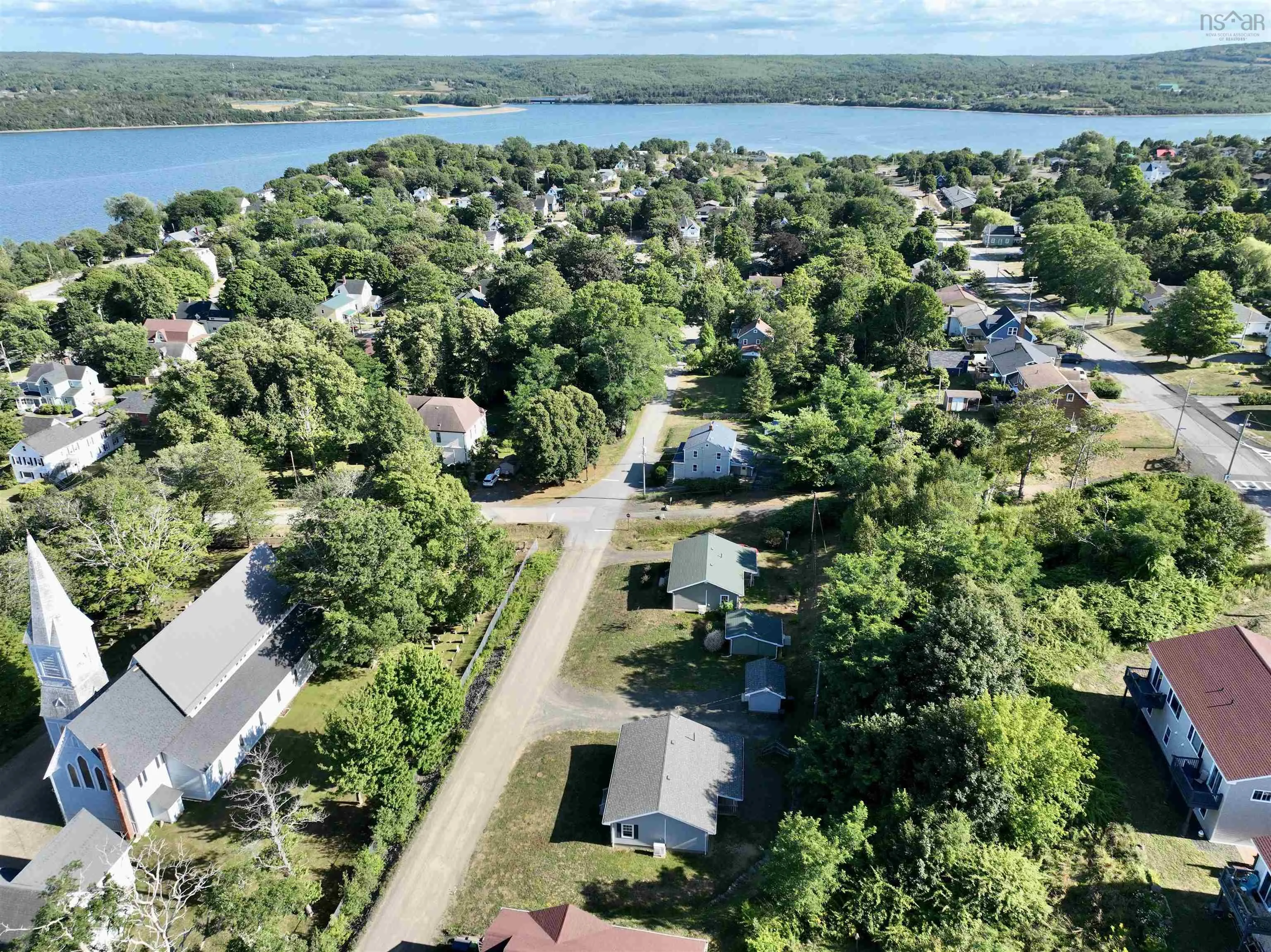 101 Second Avenue, Digby, NS B0V 1A0, 2 Bedrooms Bedrooms, ,1 BathroomBathrooms,Residential,For Sale,Second,202519505