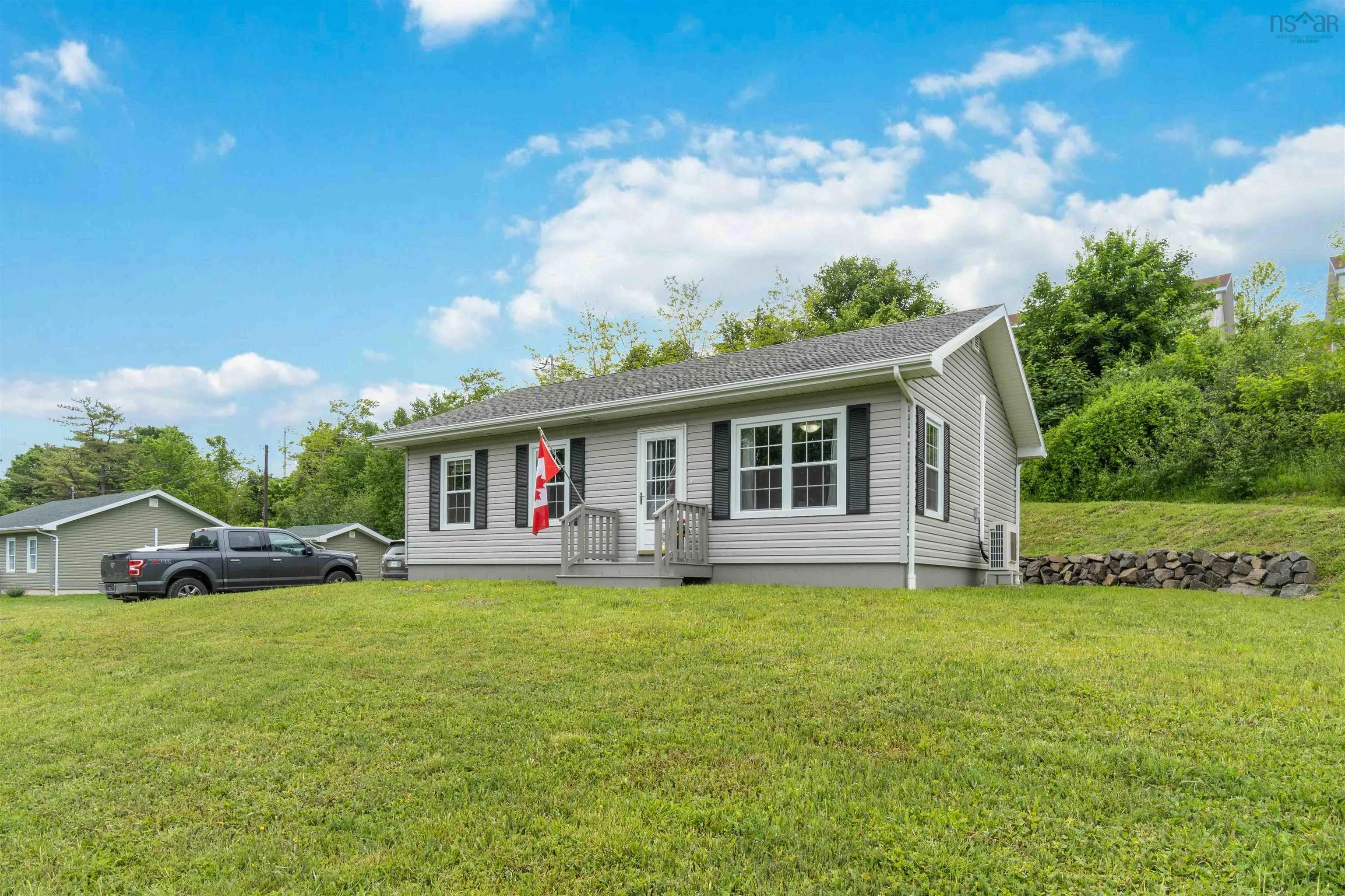101 Second Avenue, Digby, NS B0V 1A0, 2 Bedrooms Bedrooms, ,1 BathroomBathrooms,Residential,For Sale,Second,202519505