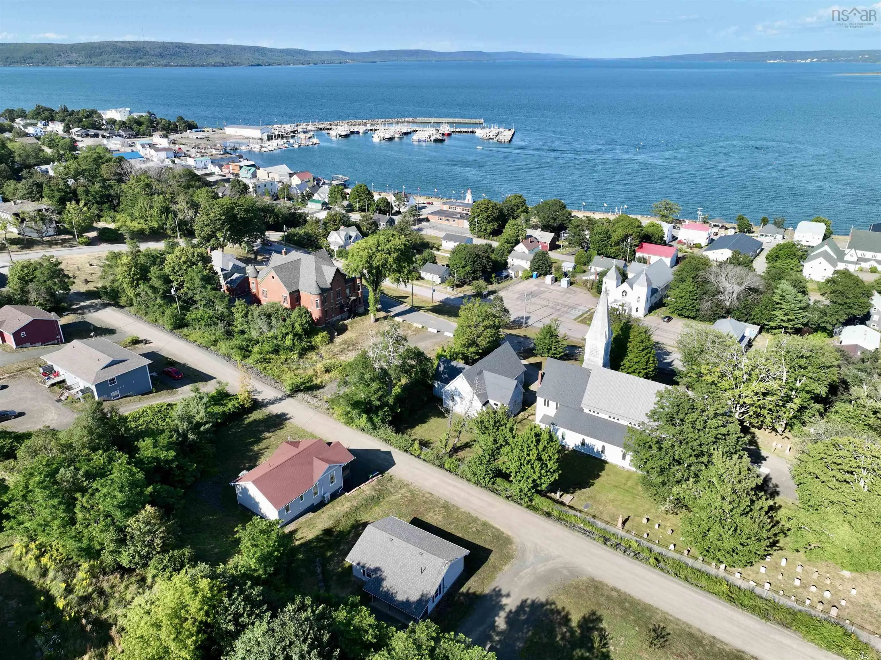 101 Second Avenue, Digby, NS B0V 1A0, 2 Bedrooms Bedrooms, ,1 BathroomBathrooms,Residential,For Sale,Second,202519505
