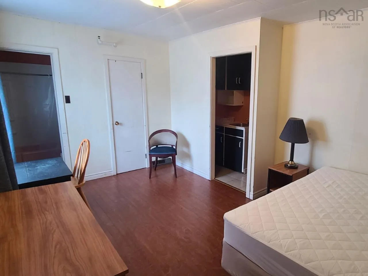 13 Parade Street, Yarmouth, NS B5A 3A5, 31 Bedrooms Bedrooms, ,Residential Income,For Sale,Parade,202512778
